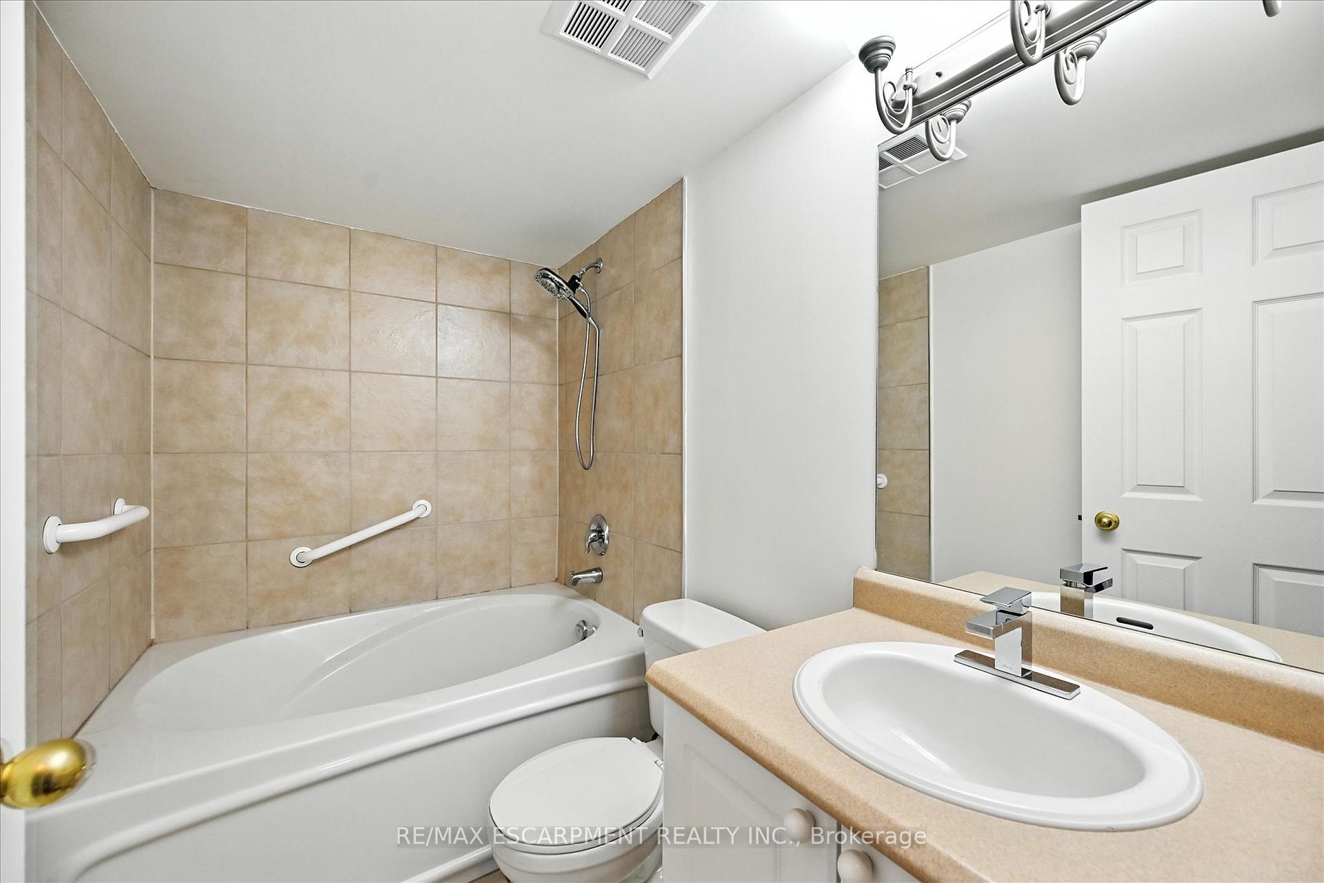Photo 37 of Unit 204, 990 Golf Links Road, Hamilton, Ancaster — HOMEH