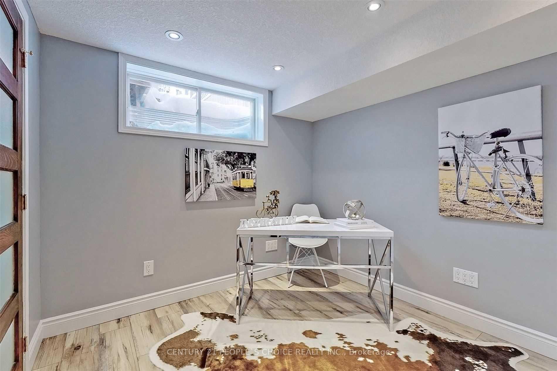 Photo 17 of 553 Activa Avenue, Kitchener, Larentian West — HOMEH