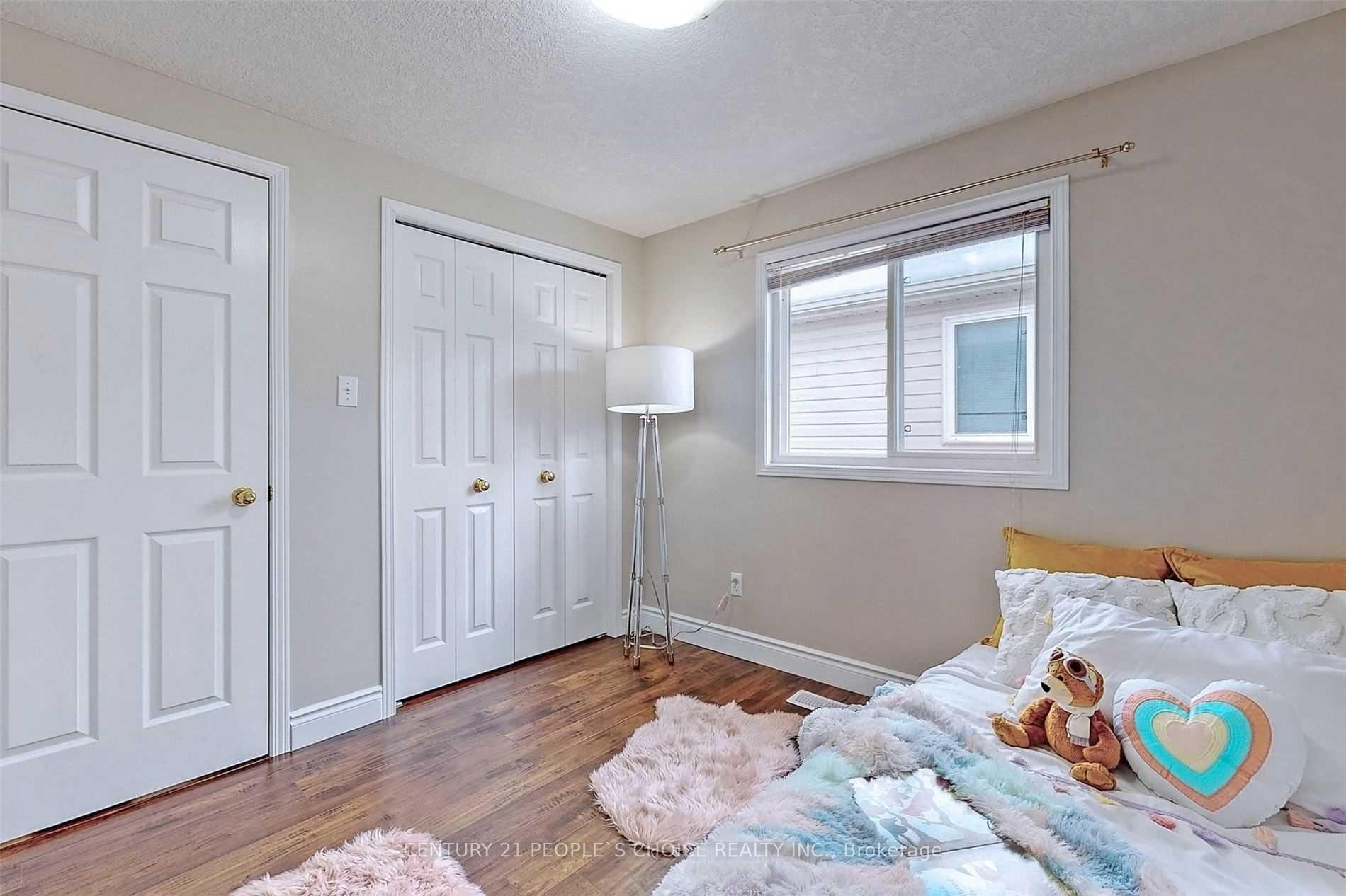 Photo 25 of 553 Activa Avenue, Kitchener, Larentian West — HOMEH