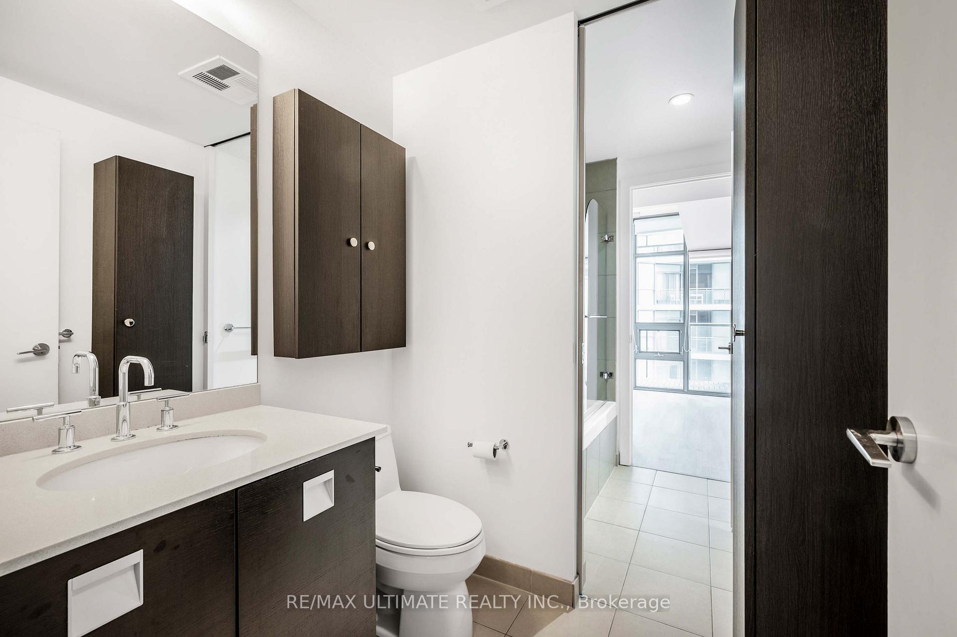 Photo 13 of Unit 3808, 33 Charles Street E, Toronto, Church-Yonge Corridor — HOMEH