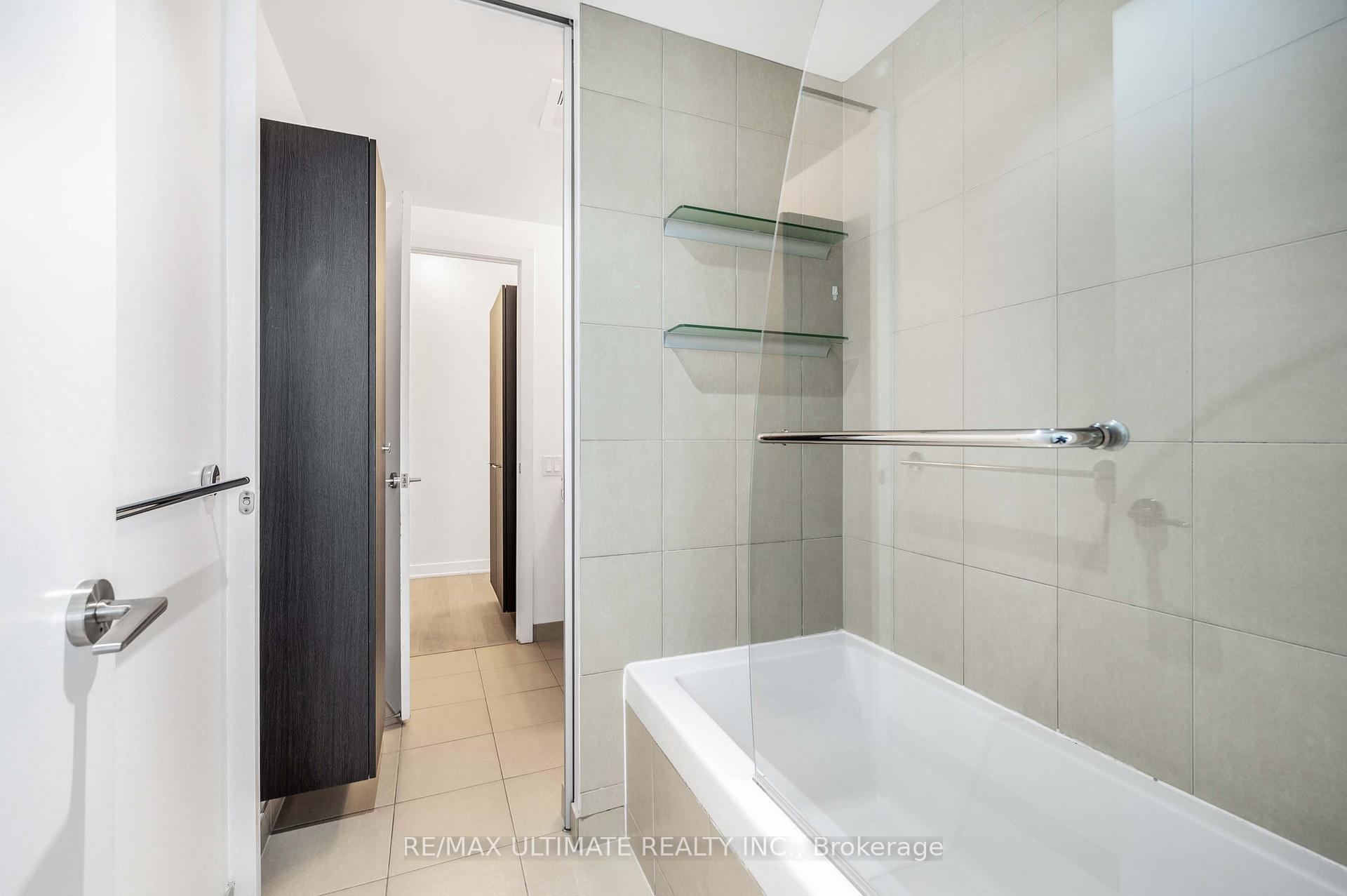 Photo 3 of Unit 3808, 33 Charles Street E, Toronto, Church-Yonge Corridor — HOMEH