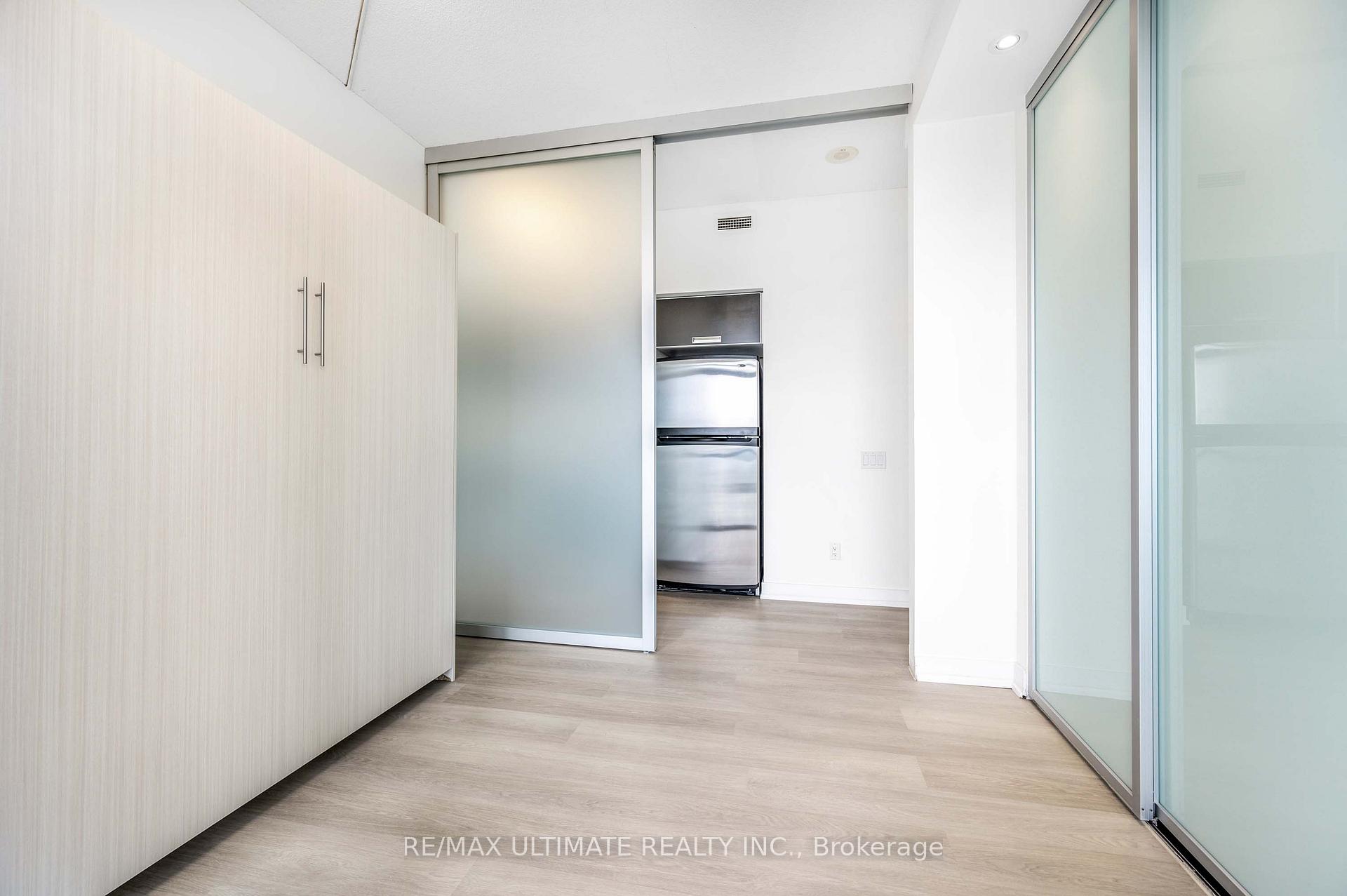 Photo 5 of Unit 3808, 33 Charles Street E, Toronto, Church-Yonge Corridor — HOMEH