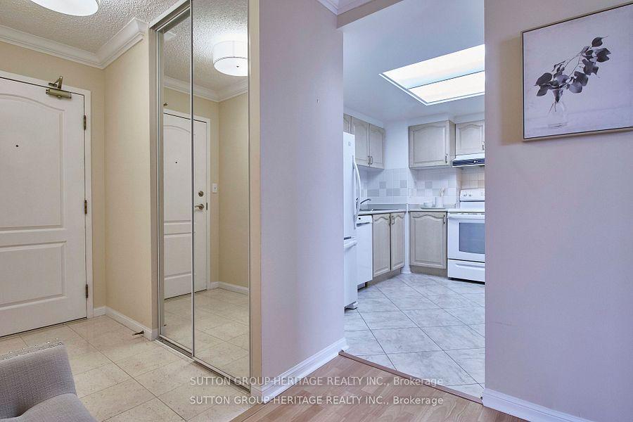 Photo 6 of Unit 401, 712 Rossland Road E, Whitby, Pringle Creek — HOMEH
