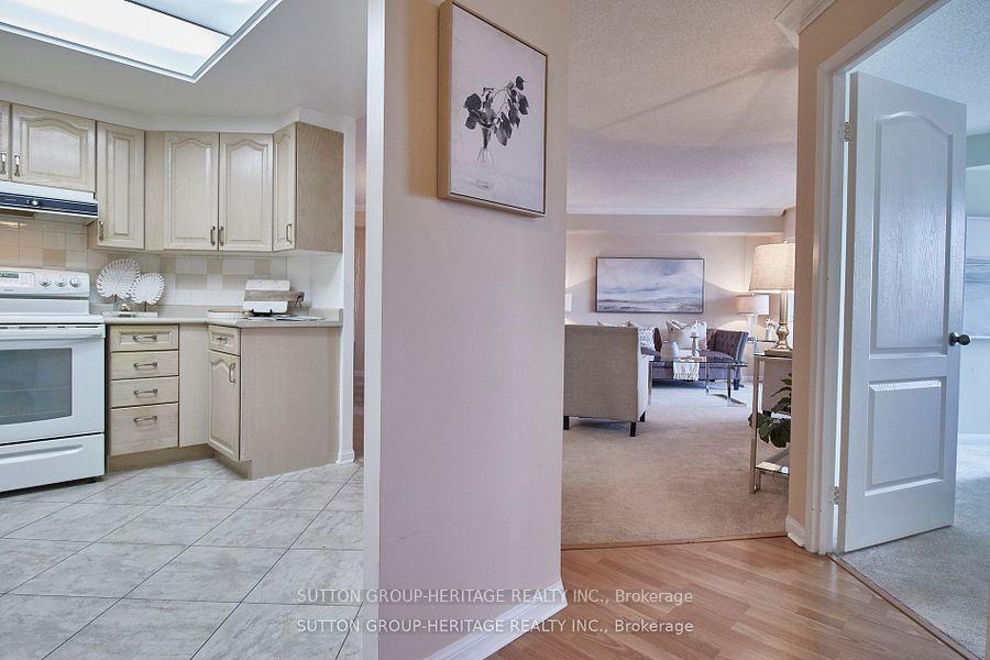 Photo 8 of Unit 401, 712 Rossland Road E, Whitby, Pringle Creek — HOMEH