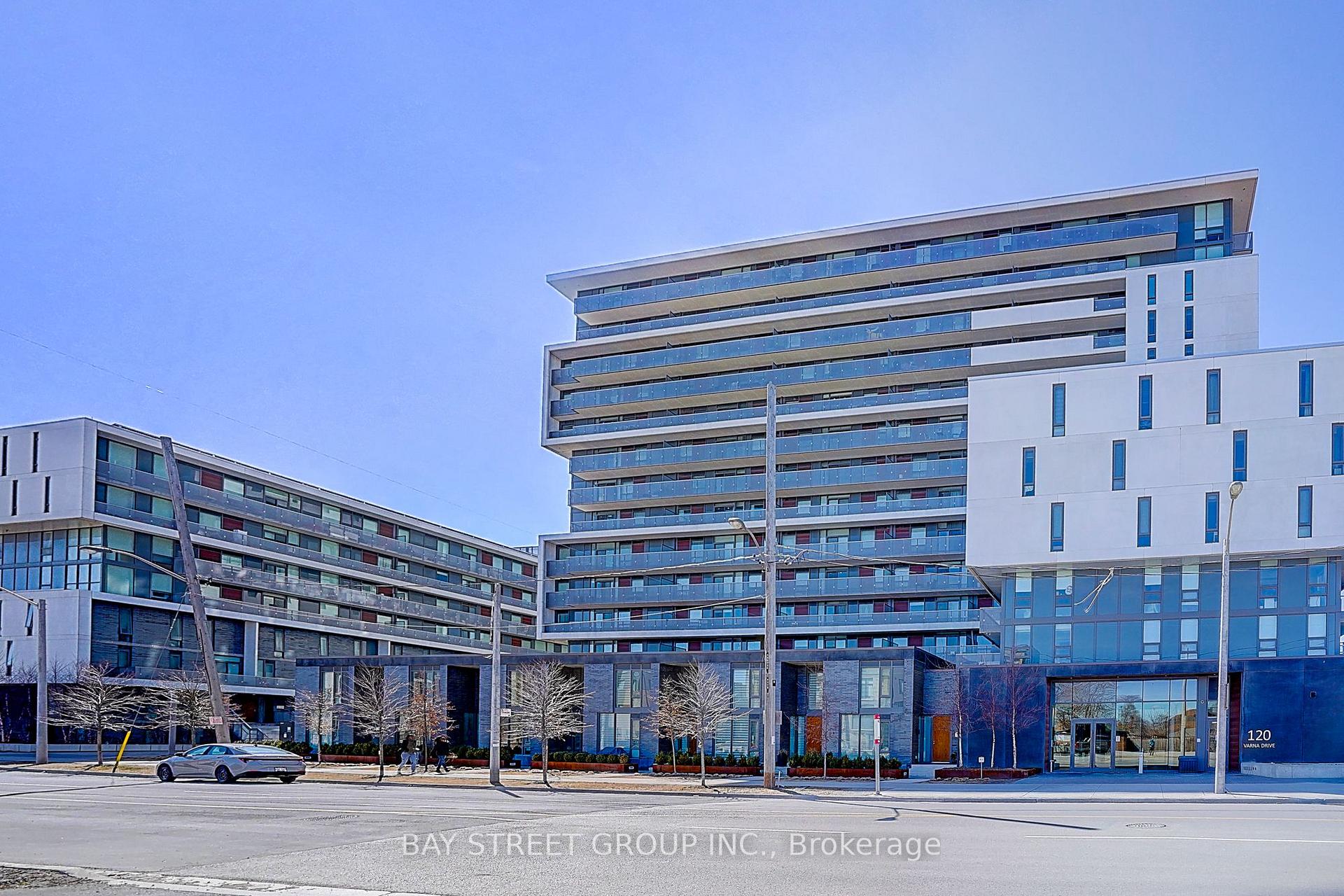 Photo 3 of Unit 309, 120 Varna Drive, Toronto, Englemount-Lawrence — HOMEH
