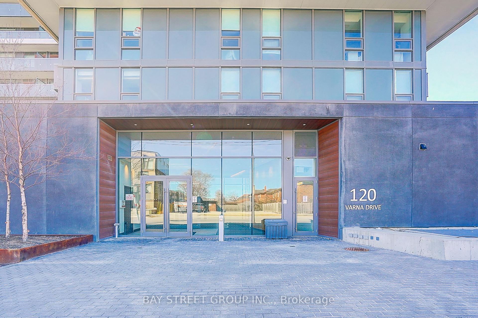 Photo 4 of Unit 309, 120 Varna Drive, Toronto, Englemount-Lawrence — HOMEH