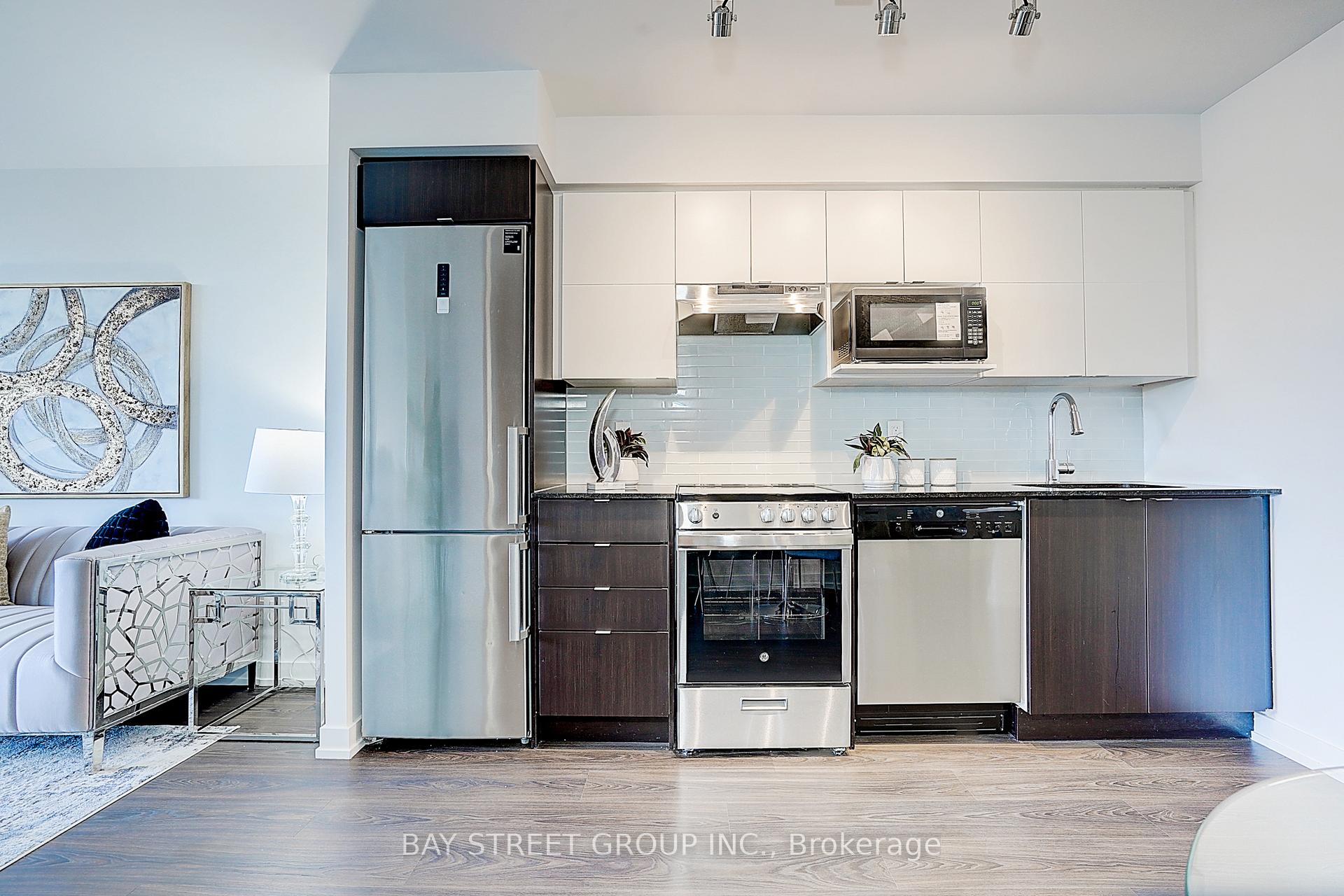 Photo 8 of Unit 309, 120 Varna Drive, Toronto, Englemount-Lawrence — HOMEH