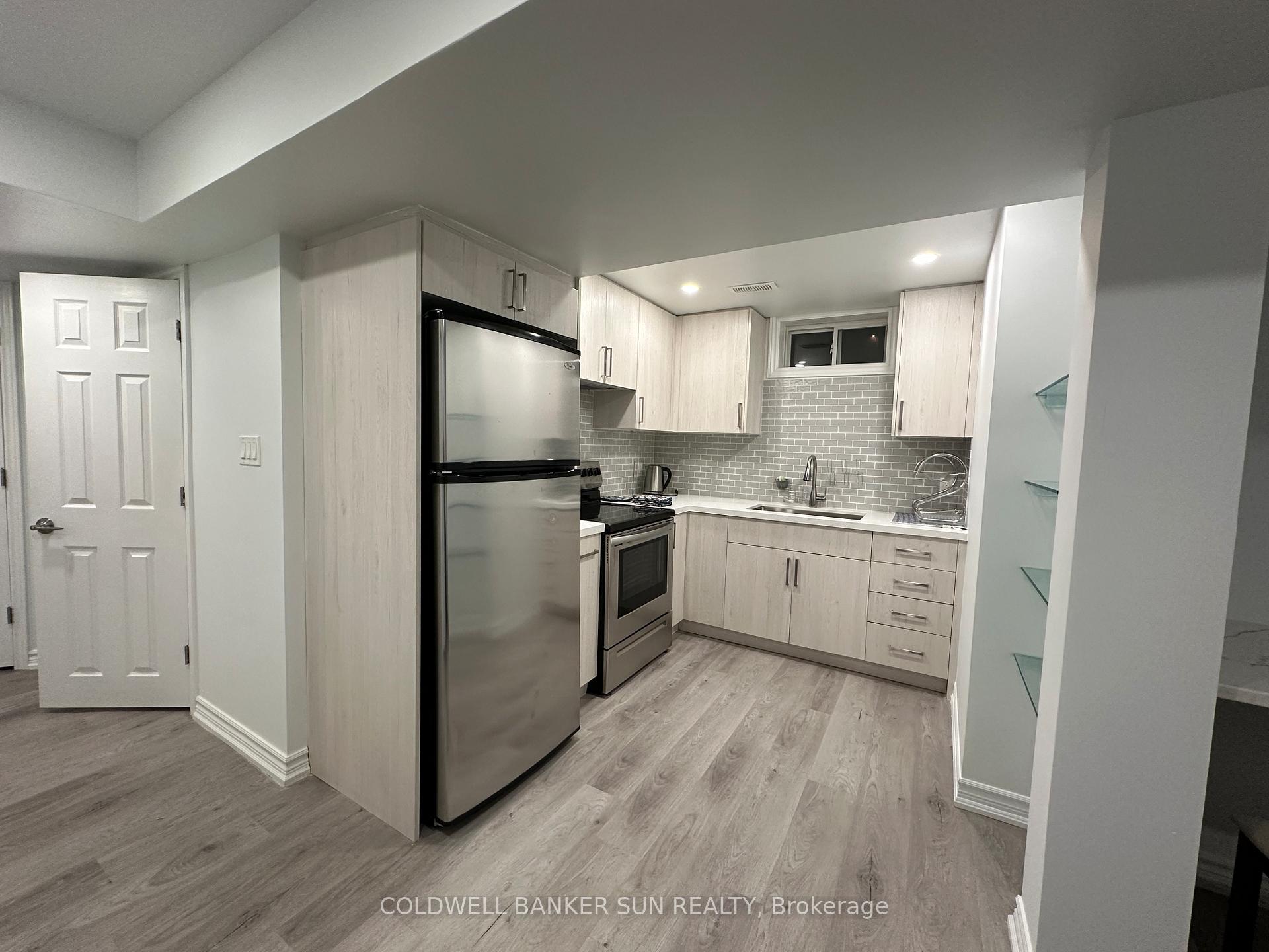 Photo 6 of 70 Rossi Drive, Vaughan, Vellore Village — HOMEH