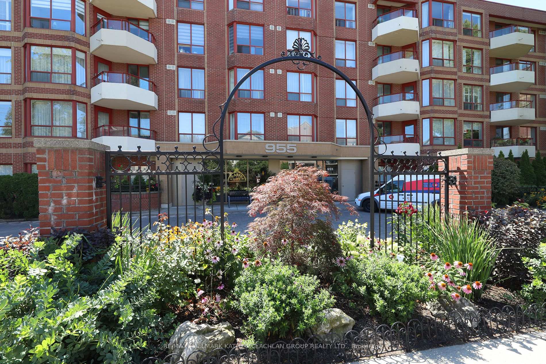 Front of Unit 421, 955 Millwood Road