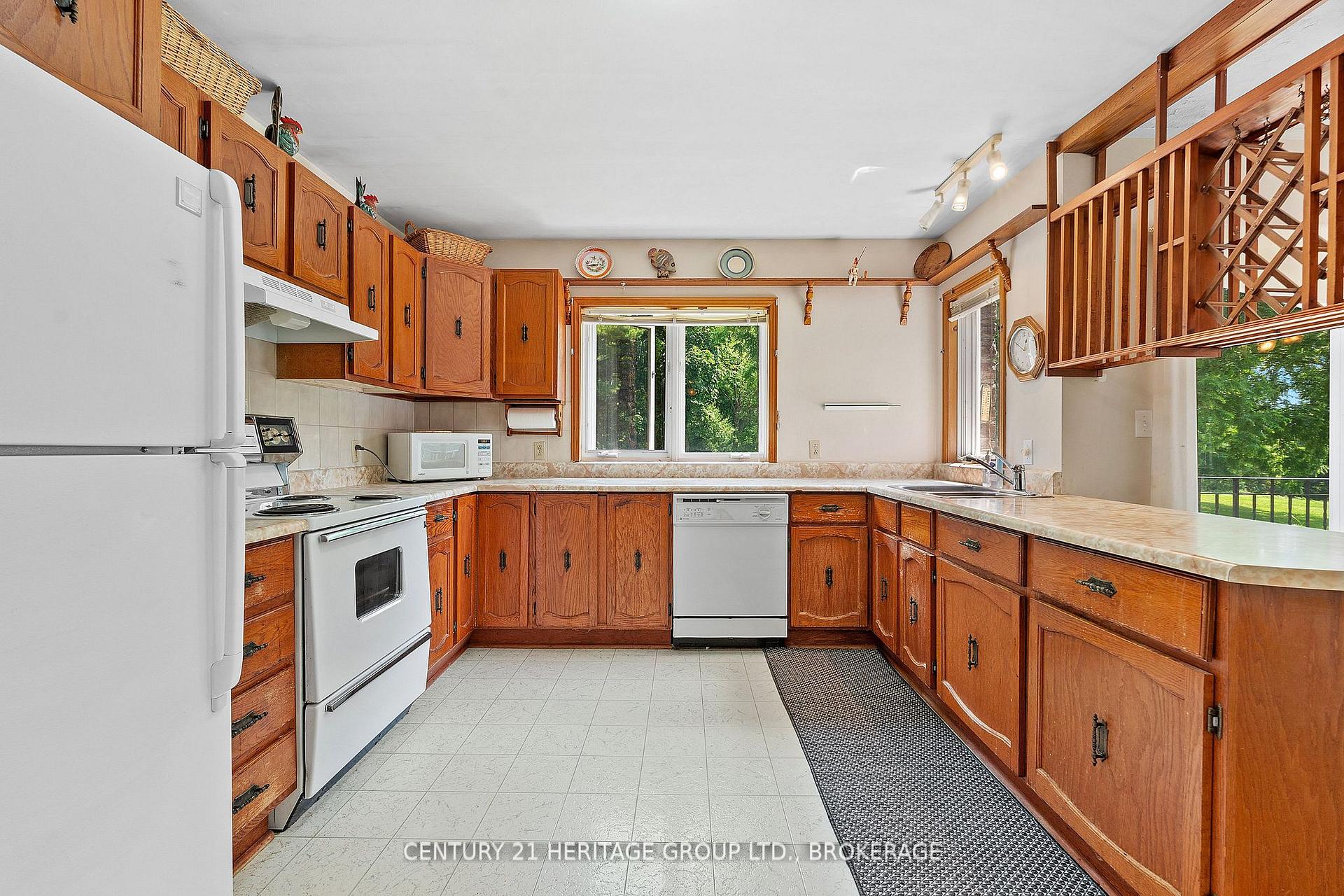Photo 14 of 1882 Sunbury Road, Frontenac, Frontenac South — HOMEH