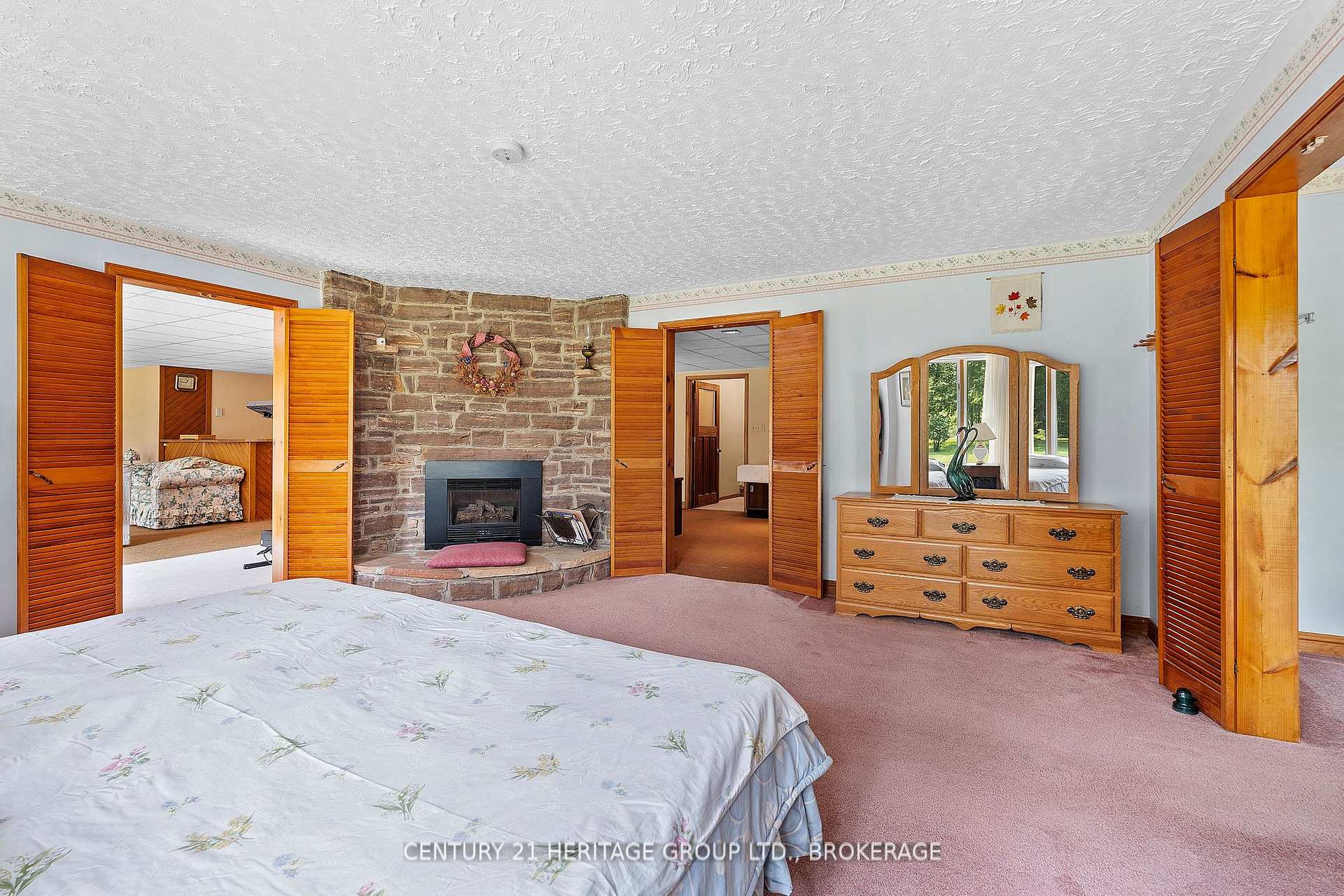 Photo 35 of 1882 Sunbury Road, Frontenac, Frontenac South — HOMEH