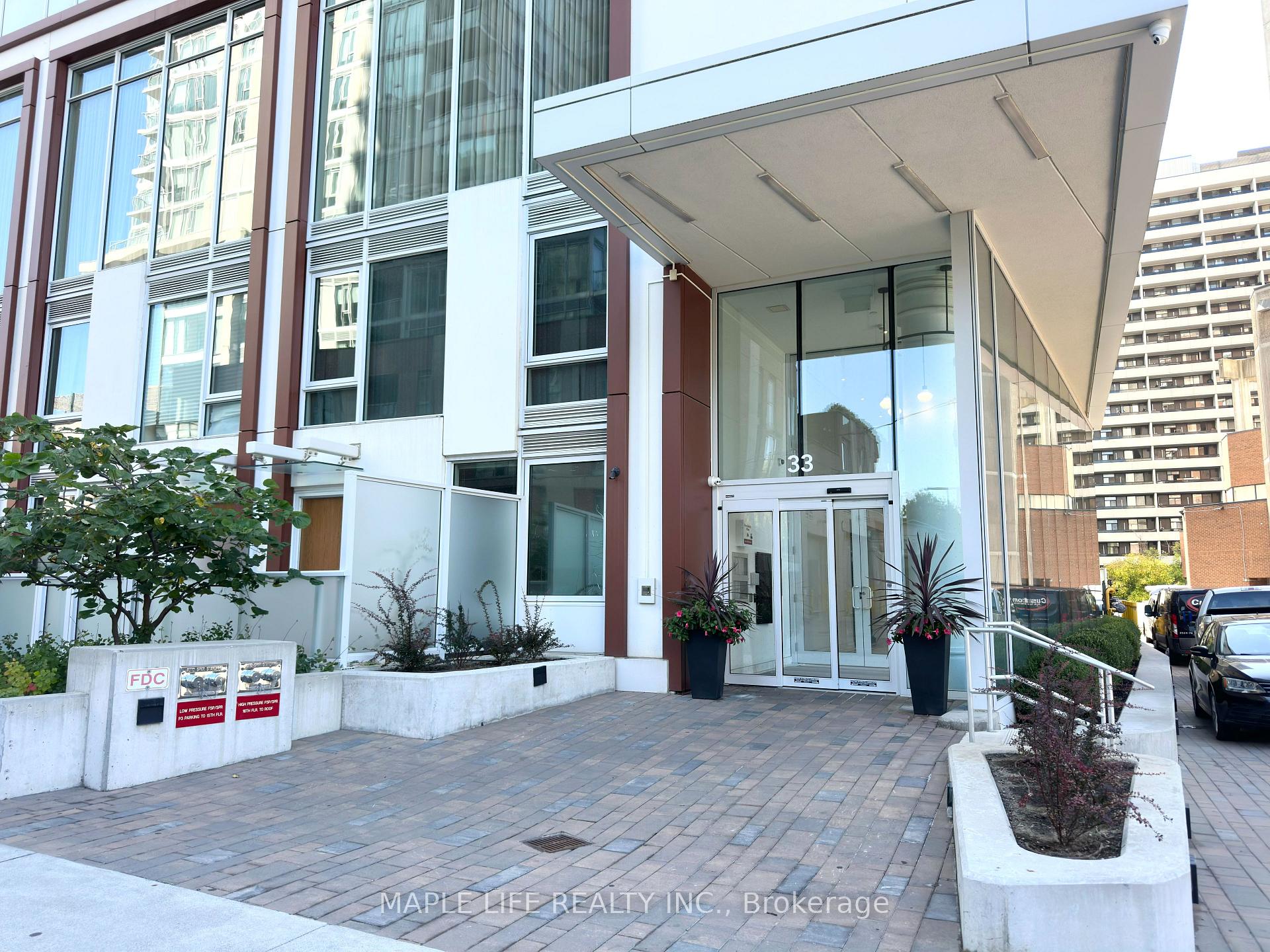 Photo 4 of Unit 1901, 33 Helendale Avenue, Toronto, Yonge-Eglinton — HOMEH