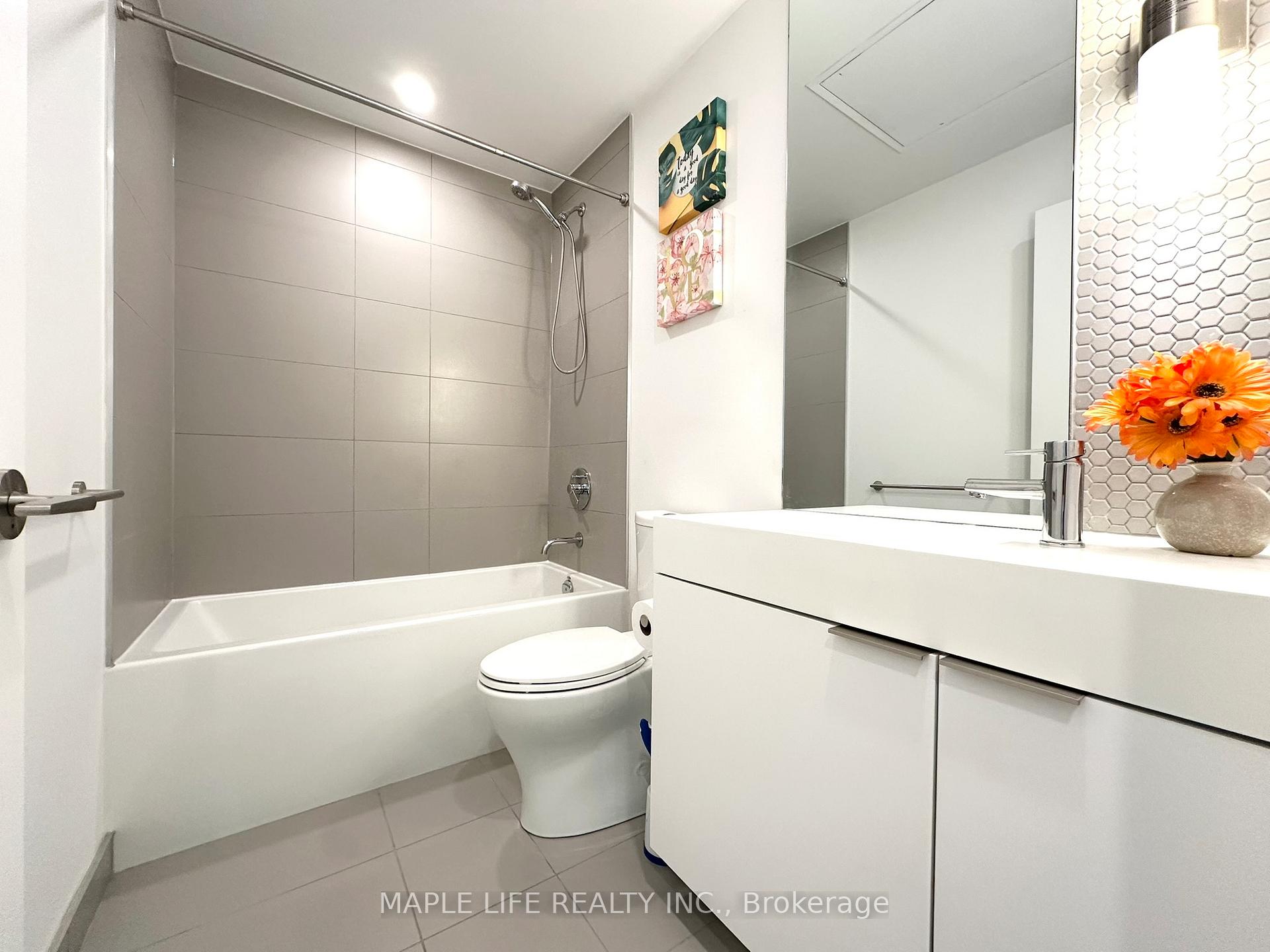 Photo 15 of Unit 1901, 33 Helendale Avenue, Toronto, Yonge-Eglinton — HOMEH