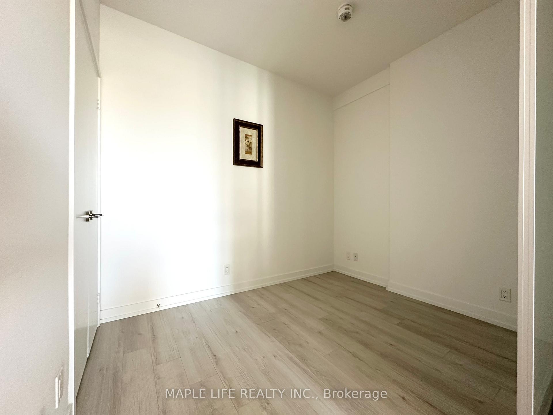 Photo 6 of Unit 1901, 33 Helendale Avenue, Toronto, Yonge-Eglinton — HOMEH