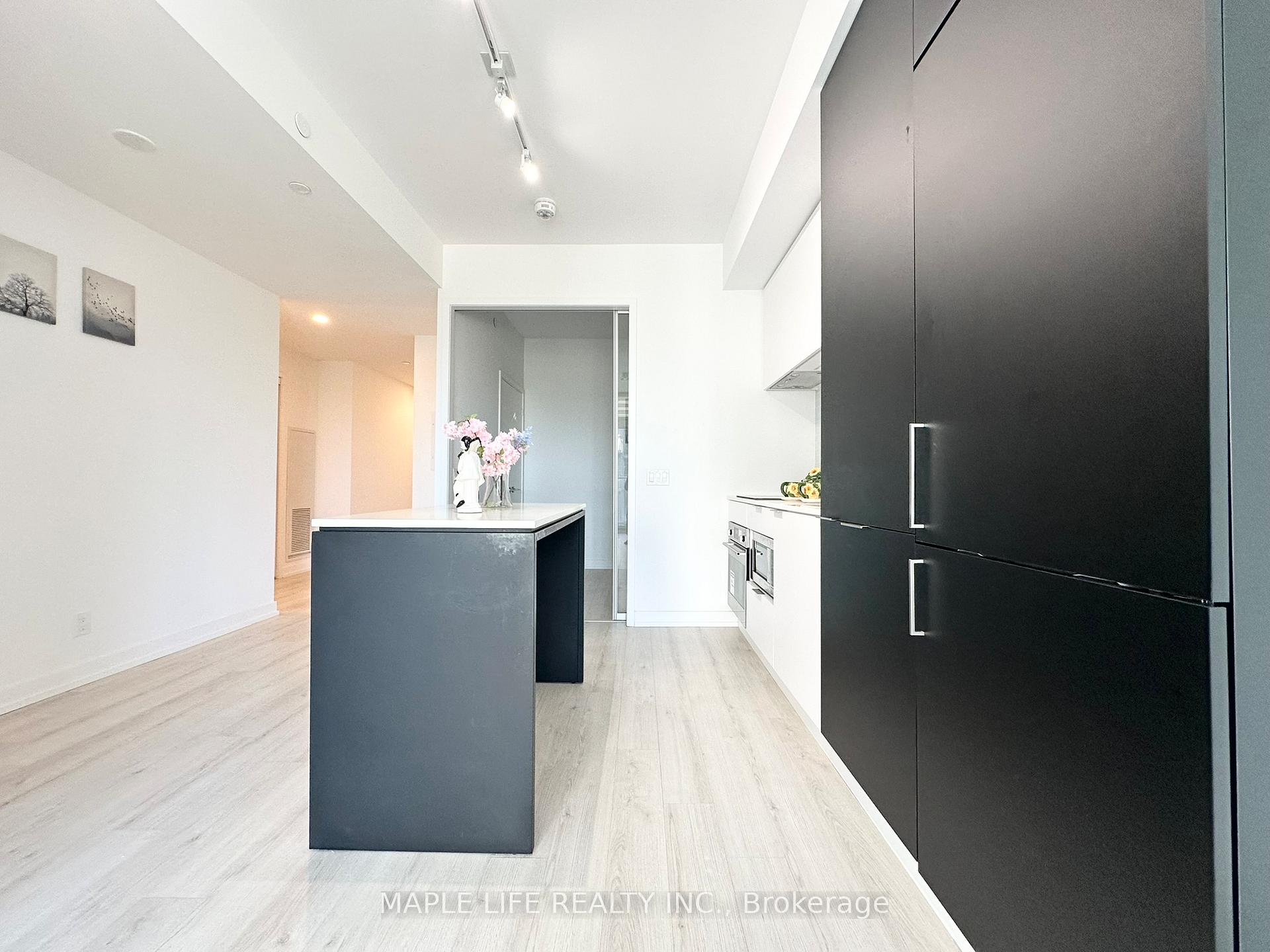 Photo 9 of Unit 1901, 33 Helendale Avenue, Toronto, Yonge-Eglinton — HOMEH