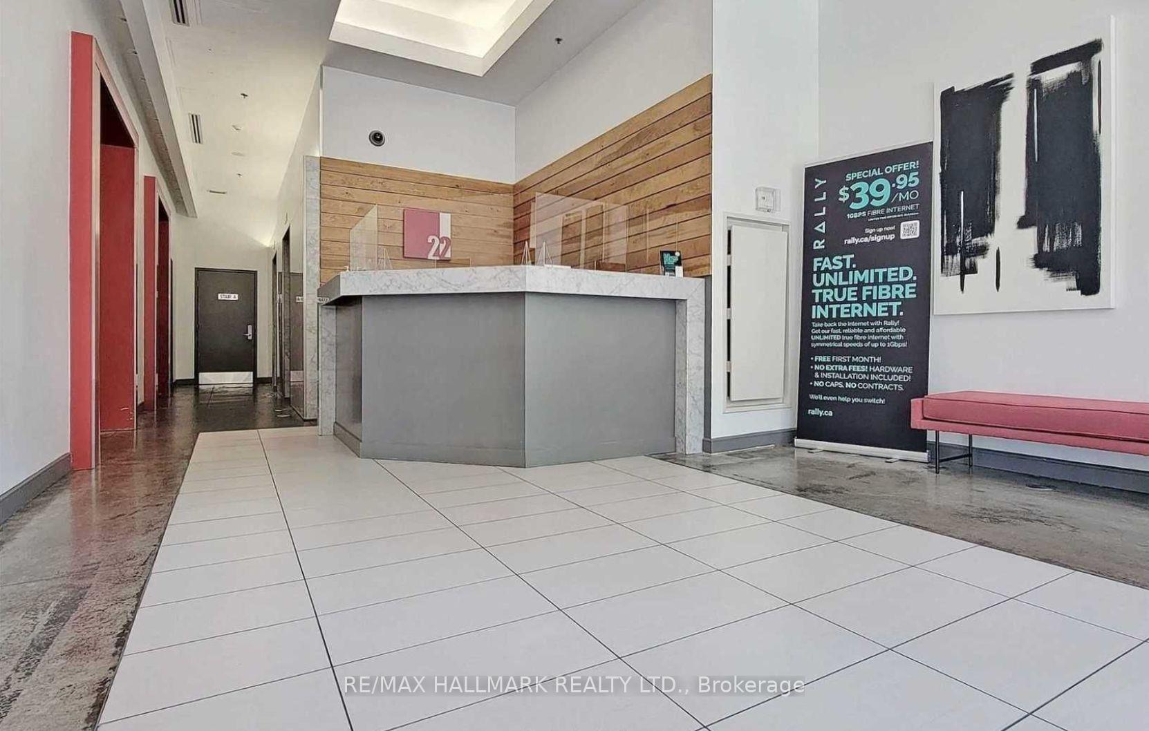 Photo 4 of Unit 901, 22 Wellesley Street E, Toronto, Church-Yonge Corridor — HOMEH