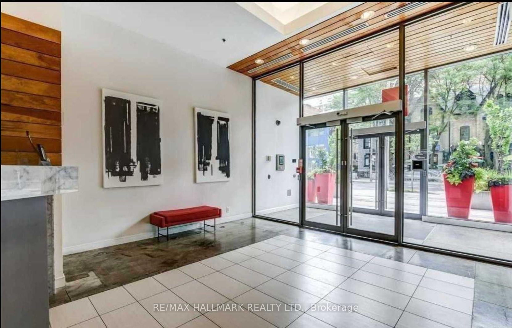 Photo 5 of Unit 901, 22 Wellesley Street E, Toronto, Church-Yonge Corridor — HOMEH