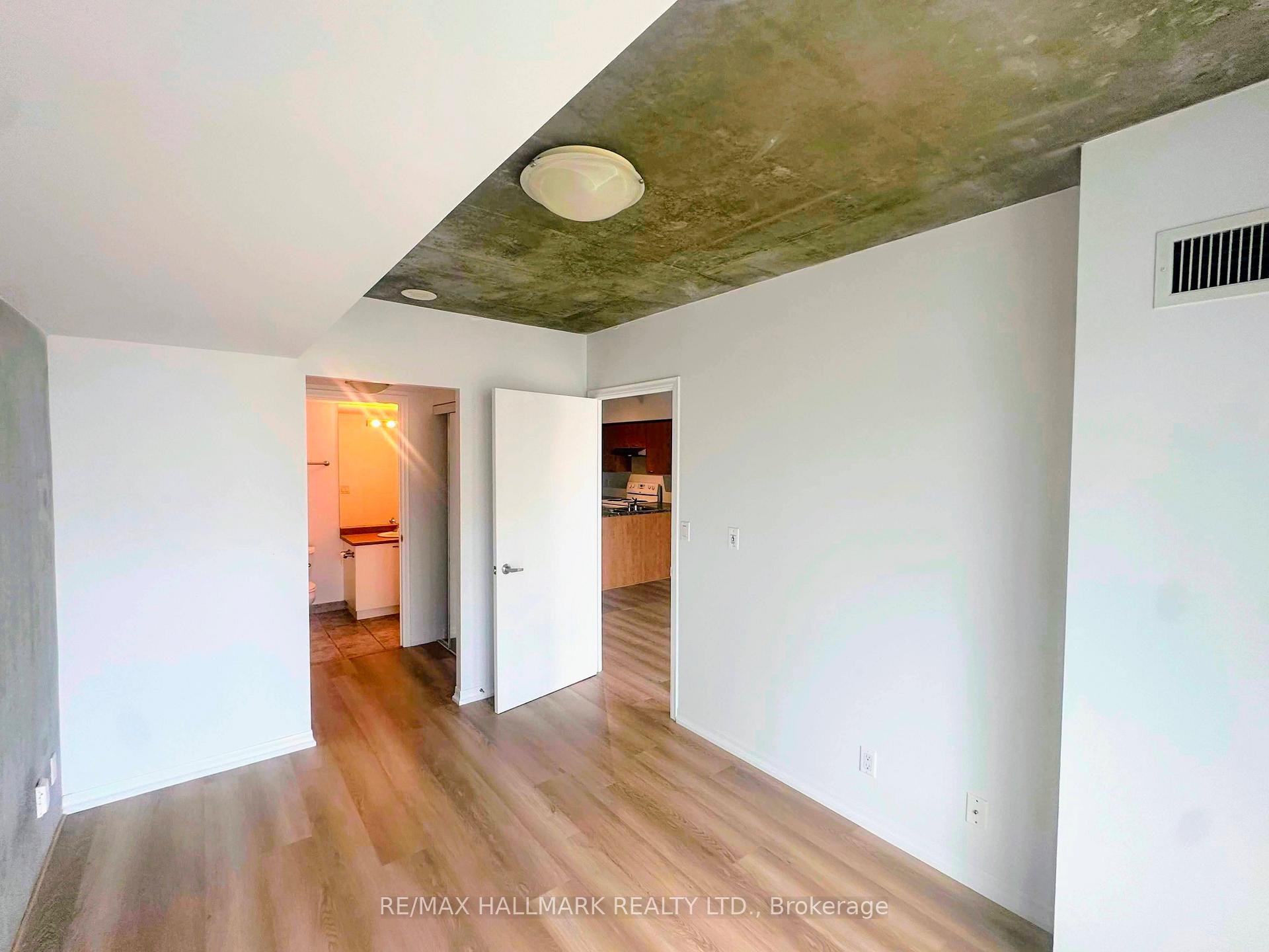 Photo 13 of Unit 901, 22 Wellesley Street E, Toronto, Church-Yonge Corridor — HOMEH