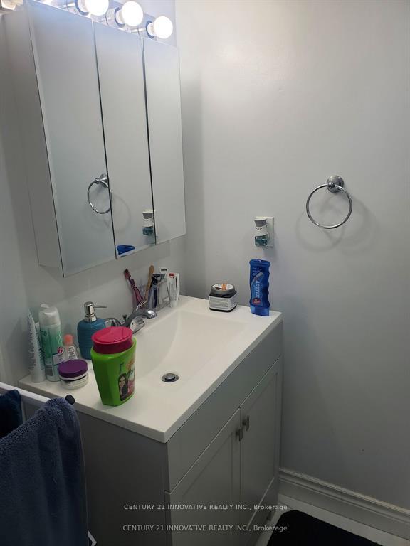 Photo 13 of Unit Bsmt, 303 Bathurst Glen Drive, Vaughan, Patterson — HOMEH
