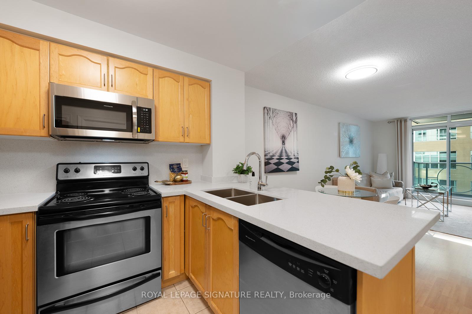 Photo 22 of Unit 605, 212 Eglinton Avenue E, Toronto, Mount Pleasant West — HOMEH