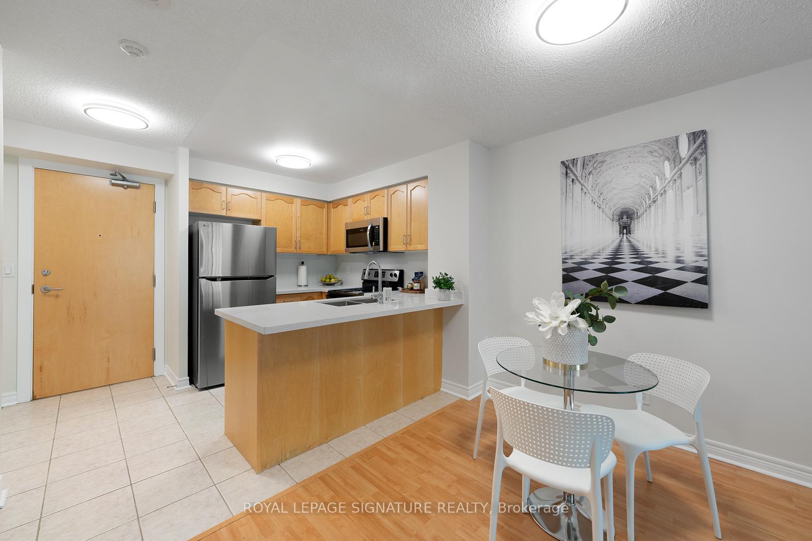 Photo 36 of Unit 605, 212 Eglinton Avenue E, Toronto, Mount Pleasant West — HOMEH