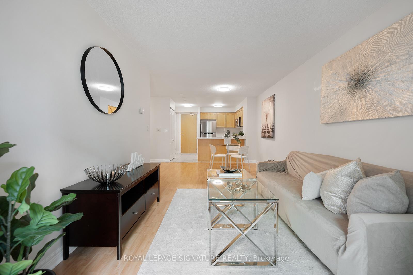 Photo 11 of Unit 605, 212 Eglinton Avenue E, Toronto, Mount Pleasant West — HOMEH