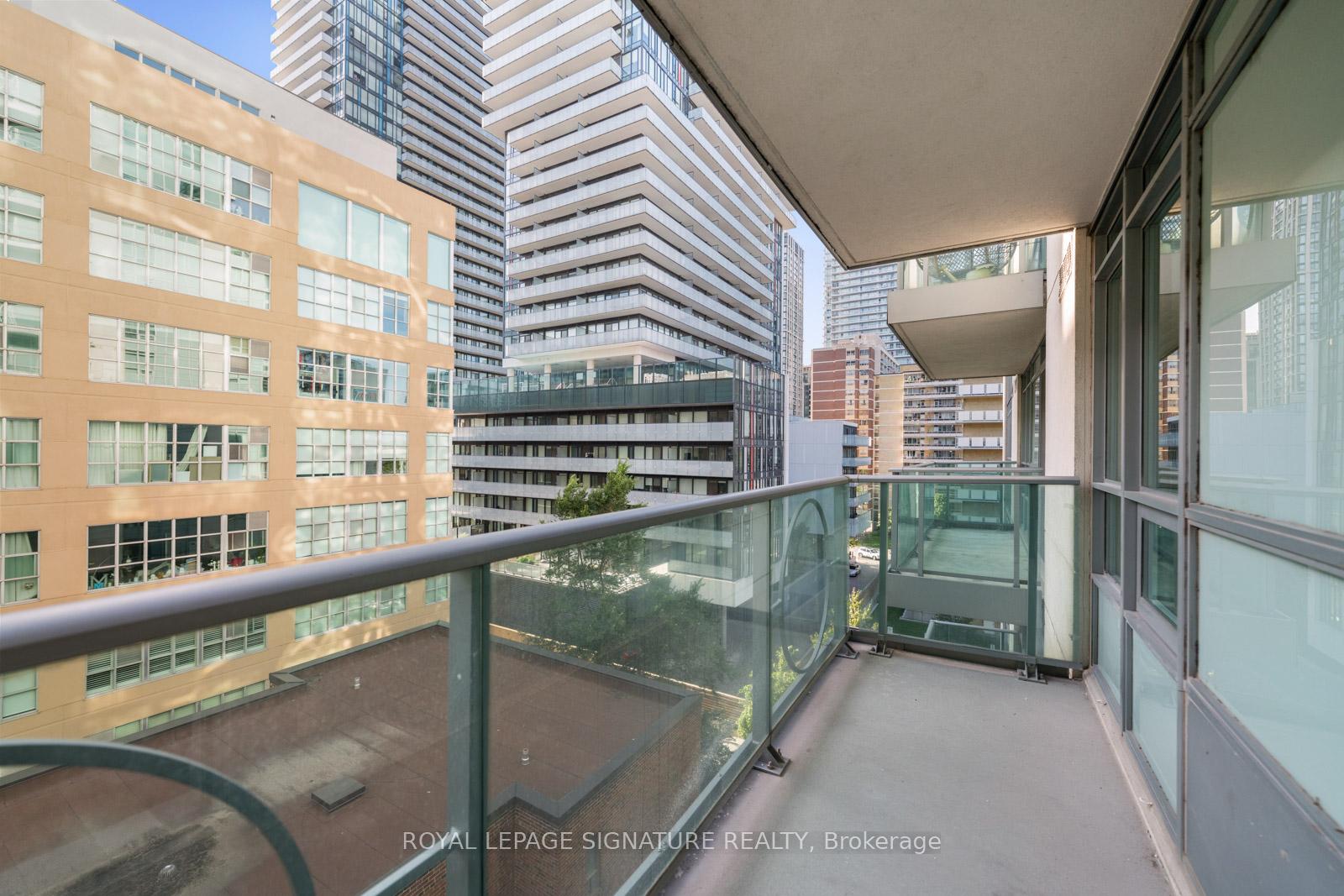 Photo 26 of Unit 605, 212 Eglinton Avenue E, Toronto, Mount Pleasant West — HOMEH