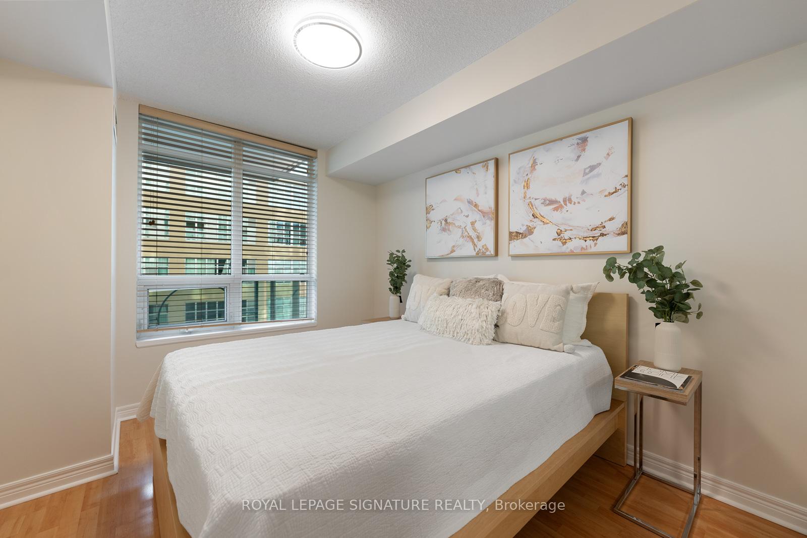 Photo 6 of Unit 605, 212 Eglinton Avenue E, Toronto, Mount Pleasant West — HOMEH