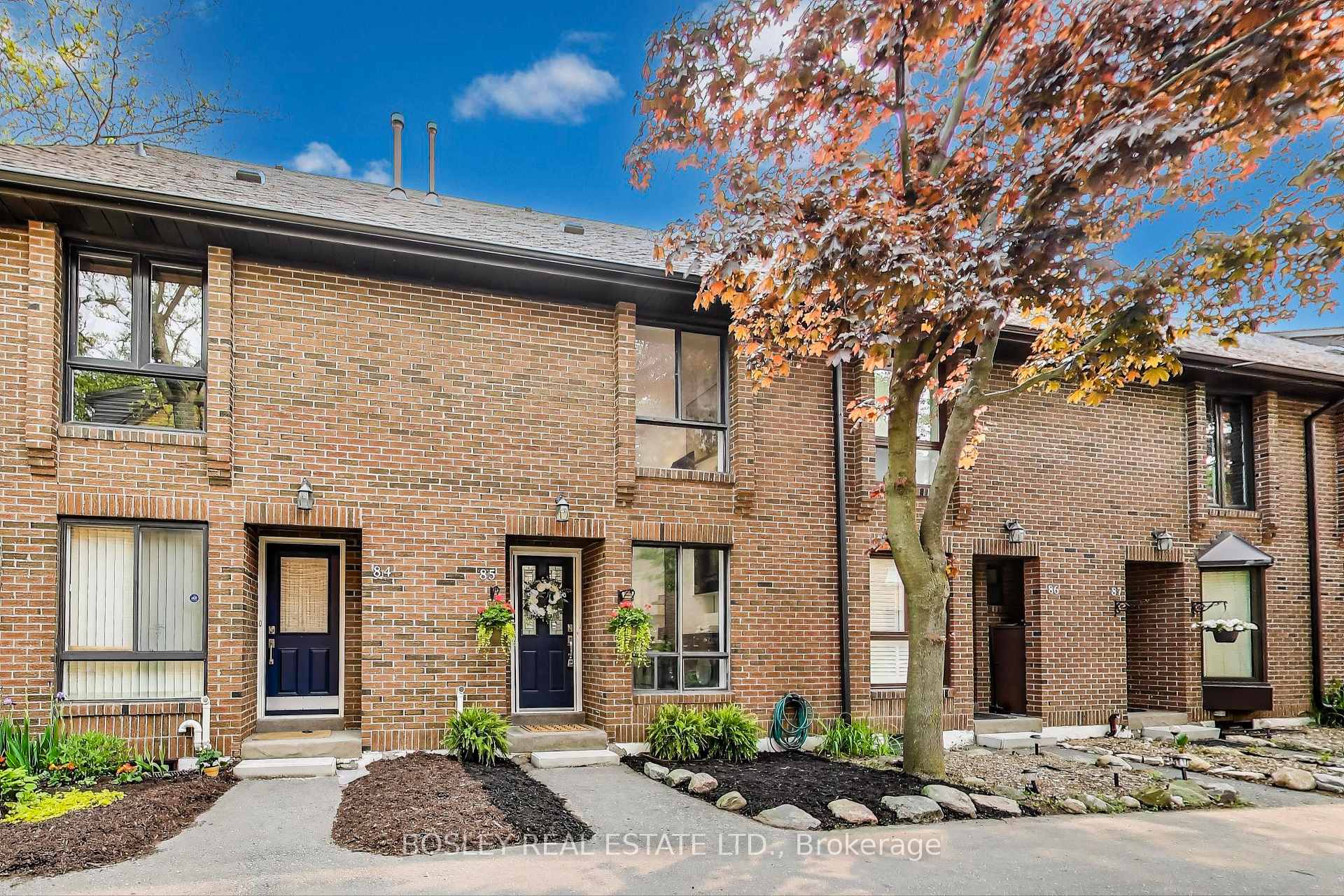 Front of Unit 85, 26 Livingston Road