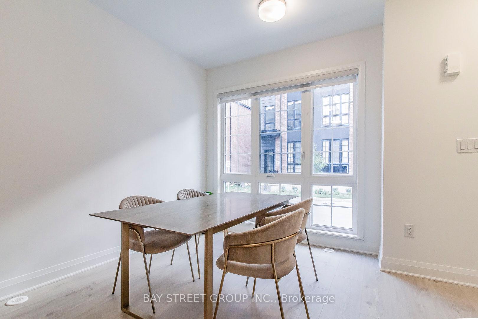 Photo 6 of Unit (Third level 2nd Br), 114 Alton Crescent, Vaughan, Uplands — HOMEH
