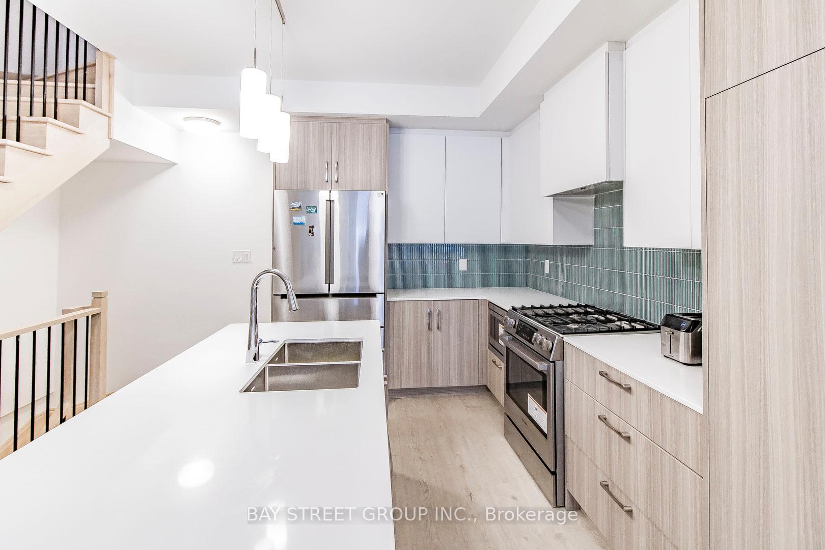 Photo 11 of Unit (Third level 2nd Br), 114 Alton Crescent, Vaughan, Uplands — HOMEH
