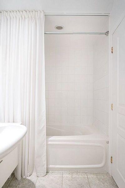 Photo 7 of Unit 1409, 100 Hayden Street, Toronto, Church-Yonge Corridor — HOMEH