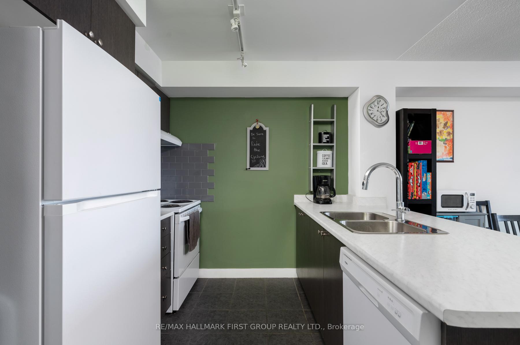 Photo 5 of Unit 613, 8 Trent Avenue, Toronto, East End-Danforth — HOMEH