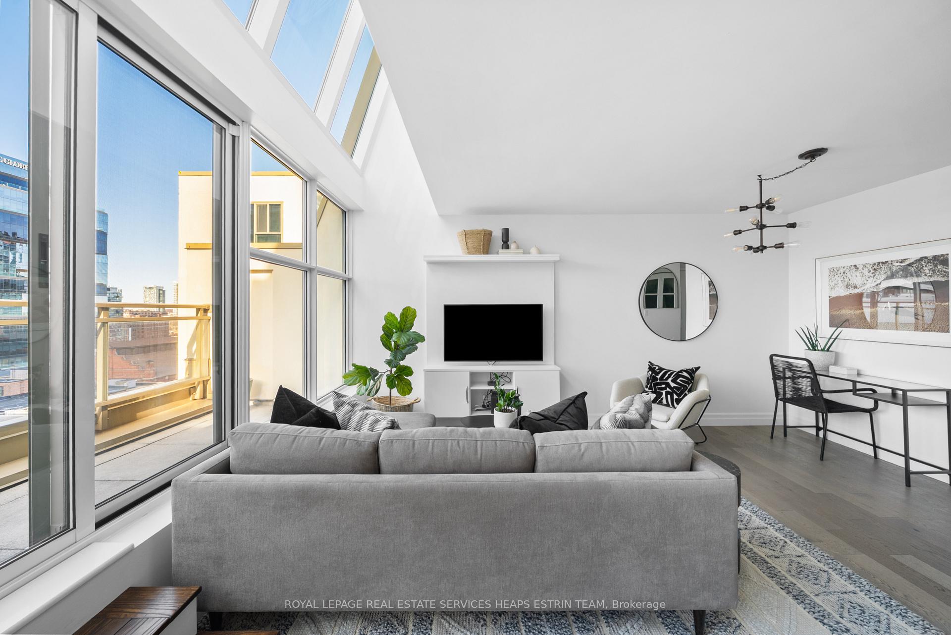 Photo 6 of Unit 1227, 222 The Esplanade, Toronto, Waterfront Communities — HOMEH