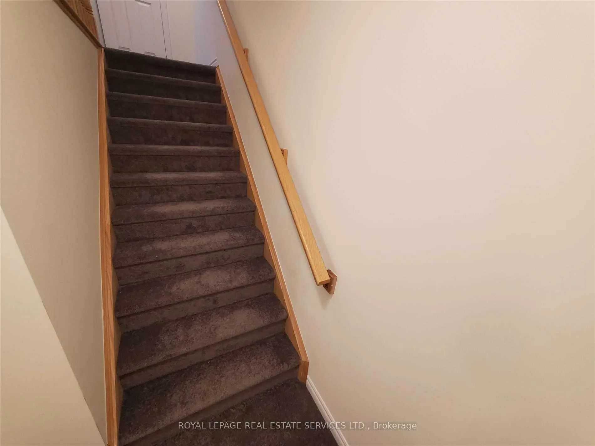 Photo 4 of Unit 31, 383 Dundas Street E, Hamilton, Waterdown — HOMEH