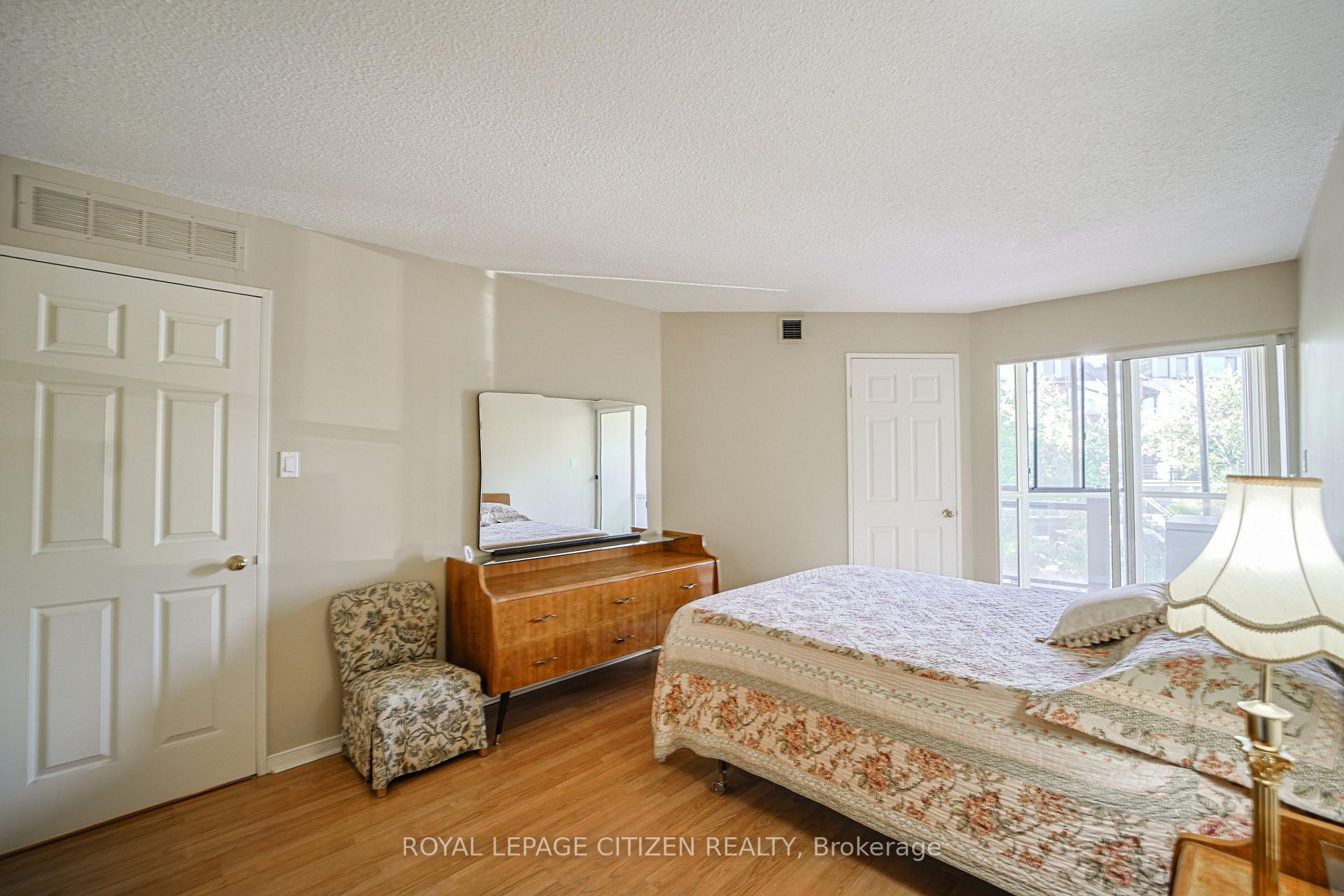Photo 18 of Unit 217, 100 Arbors Lane, Vaughan, West Woodbridge — HOMEH
