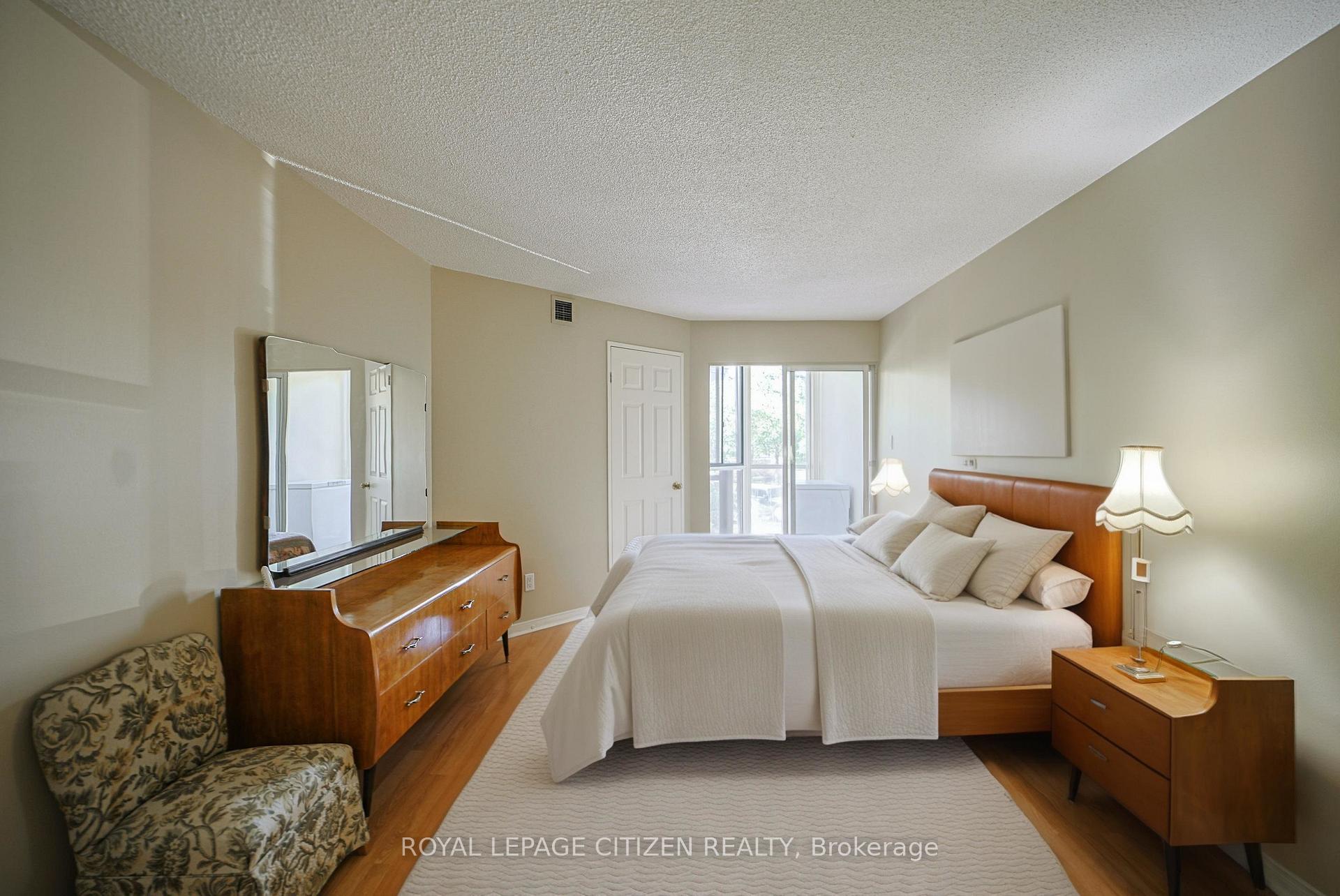 Photo 12 of Unit 217, 100 Arbors Lane, Vaughan, West Woodbridge — HOMEH