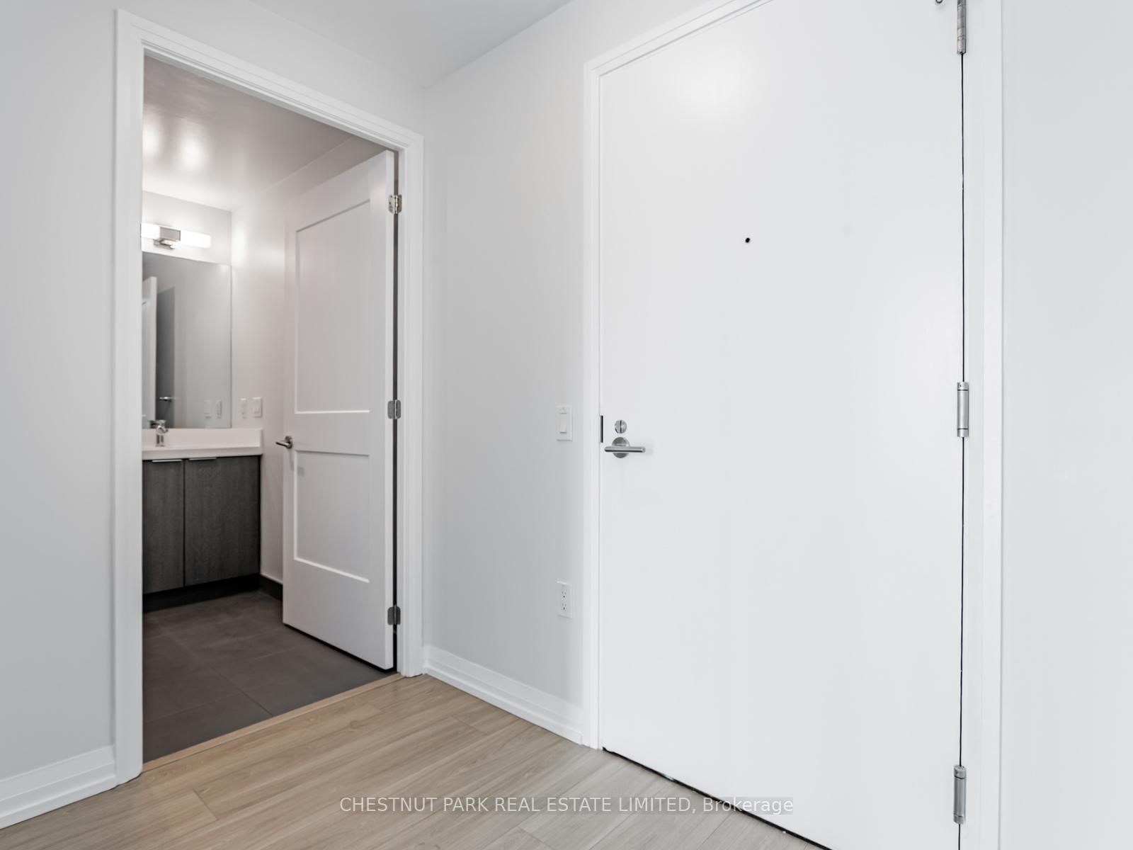 Photo 7 of Unit 1901, 25 Holly Street, Toronto, Mount Pleasant West — HOMEH