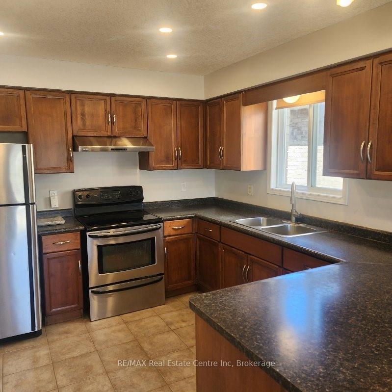 Photo 10 of 7 Warren Street, Guelph, Grange Road — HOMEH