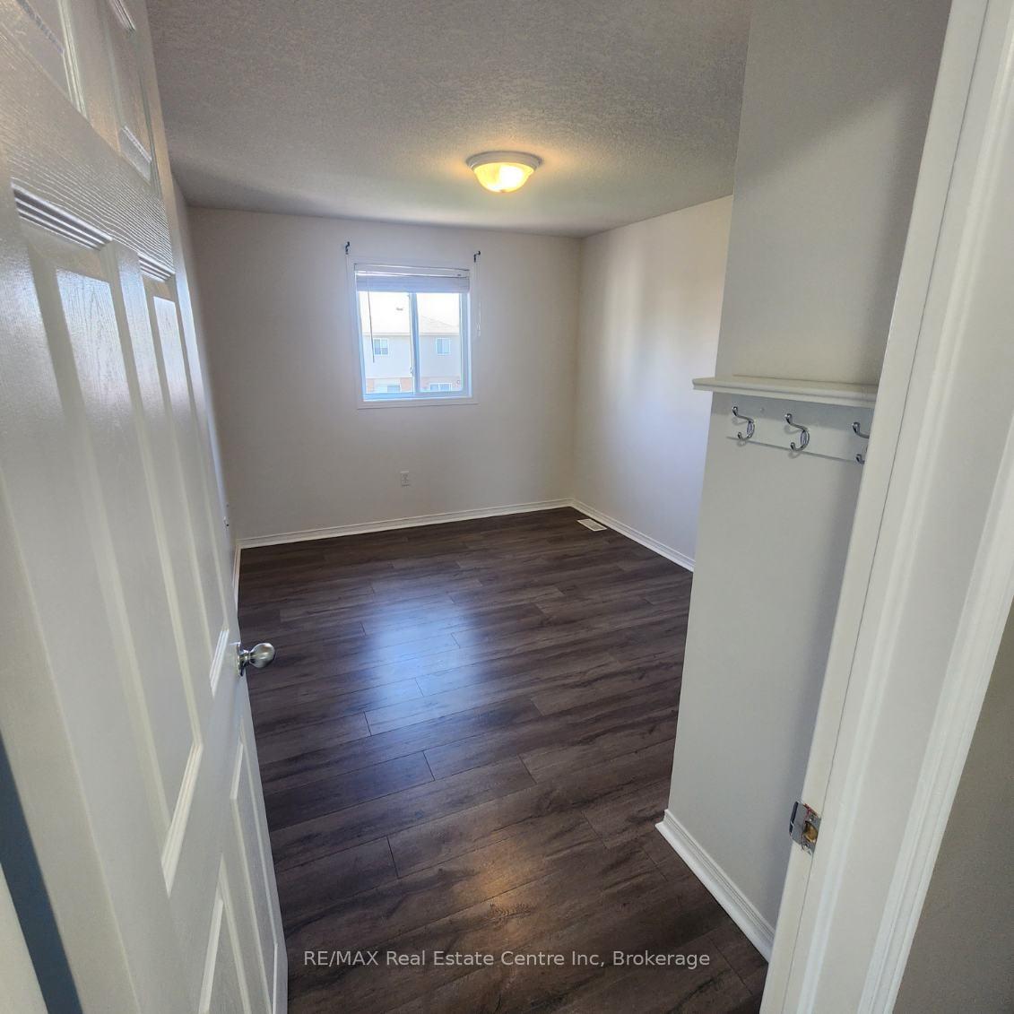 Photo 14 of 7 Warren Street, Guelph, Grange Road — HOMEH