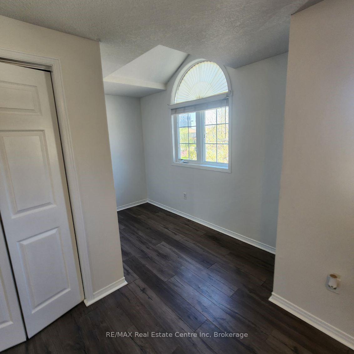 Photo 23 of 7 Warren Street, Guelph, Grange Road — HOMEH