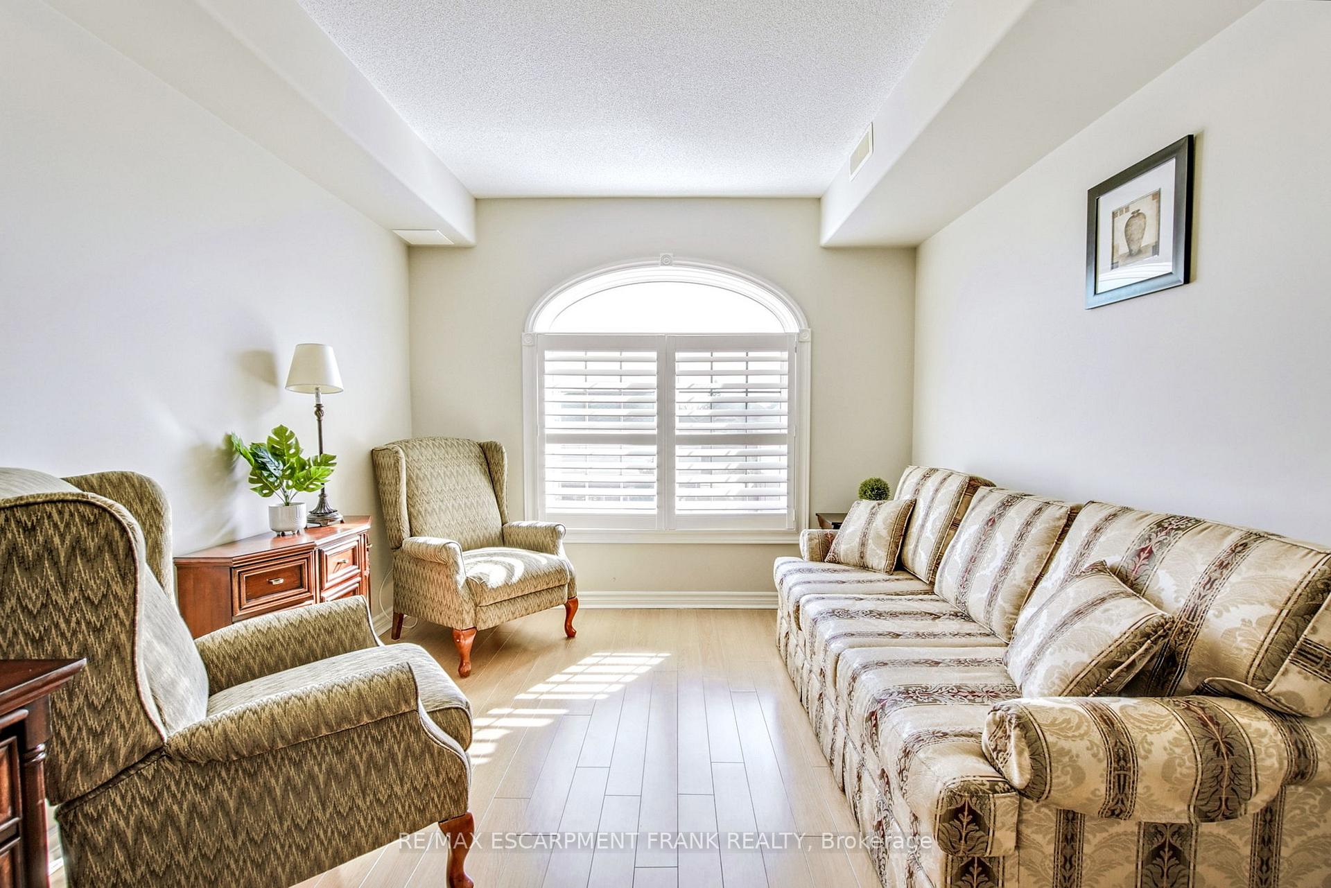 Photo 24 of Unit 309, 908 Mohawk Road E, Hamilton, Huntington — HOMEH