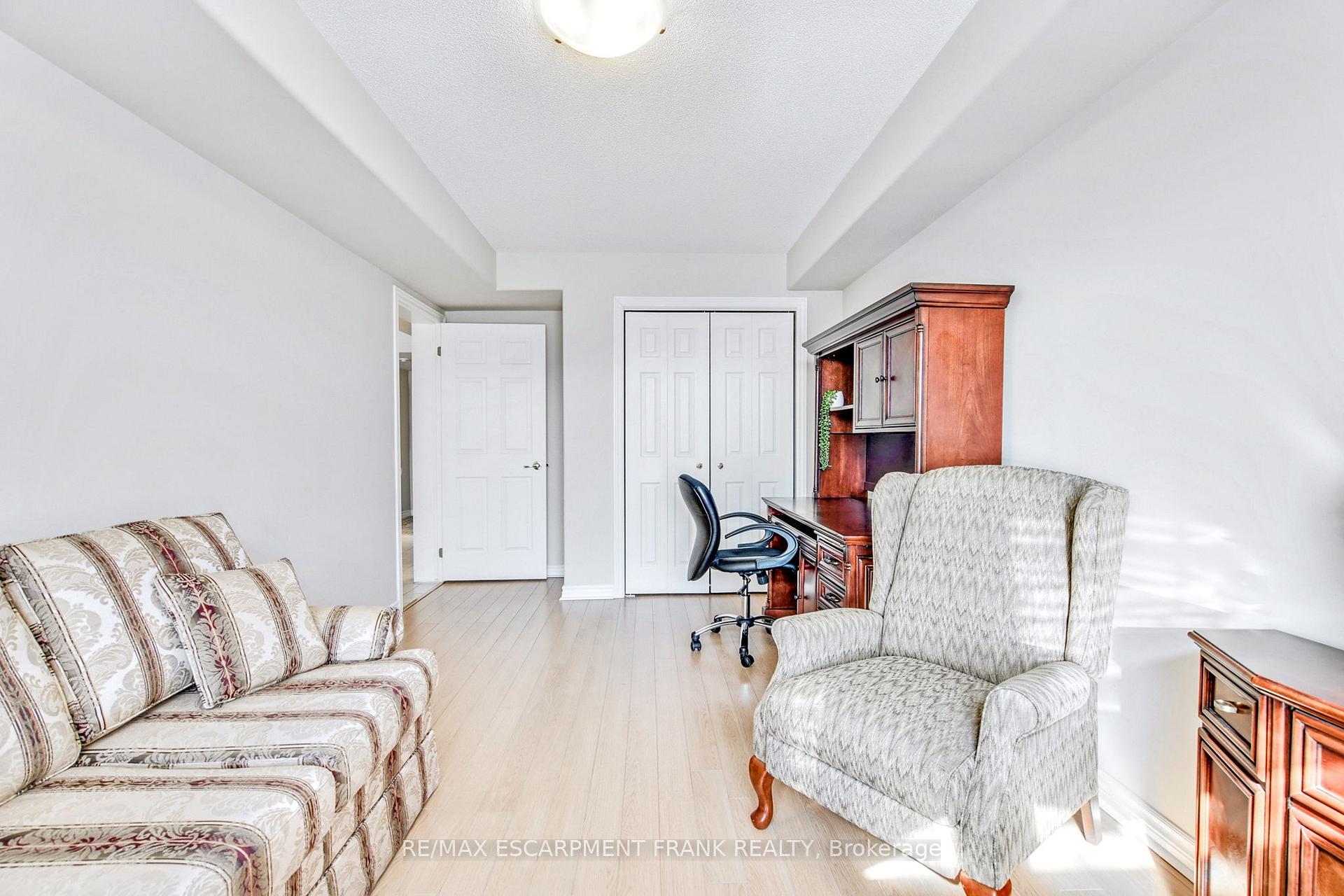 Photo 32 of Unit 309, 908 Mohawk Road E, Hamilton, Huntington — HOMEH