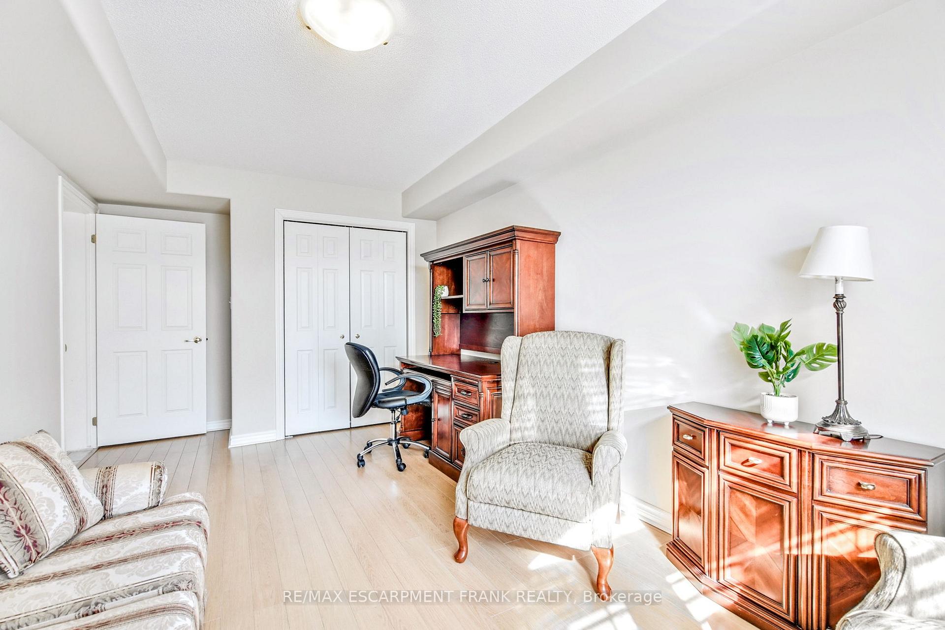 Photo 27 of Unit 309, 908 Mohawk Road E, Hamilton, Huntington — HOMEH