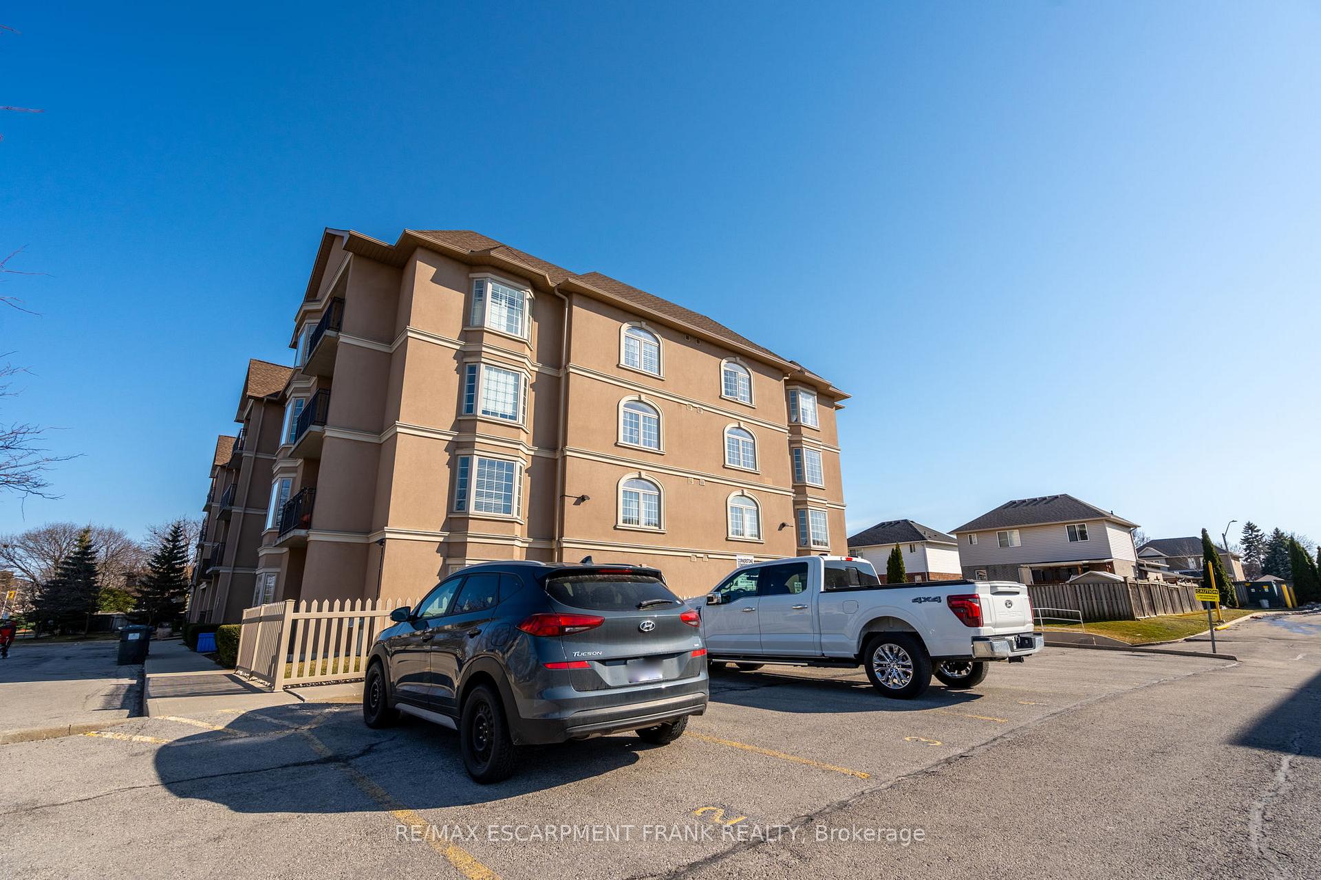 Photo 37 of Unit 309, 908 Mohawk Road E, Hamilton, Huntington — HOMEH