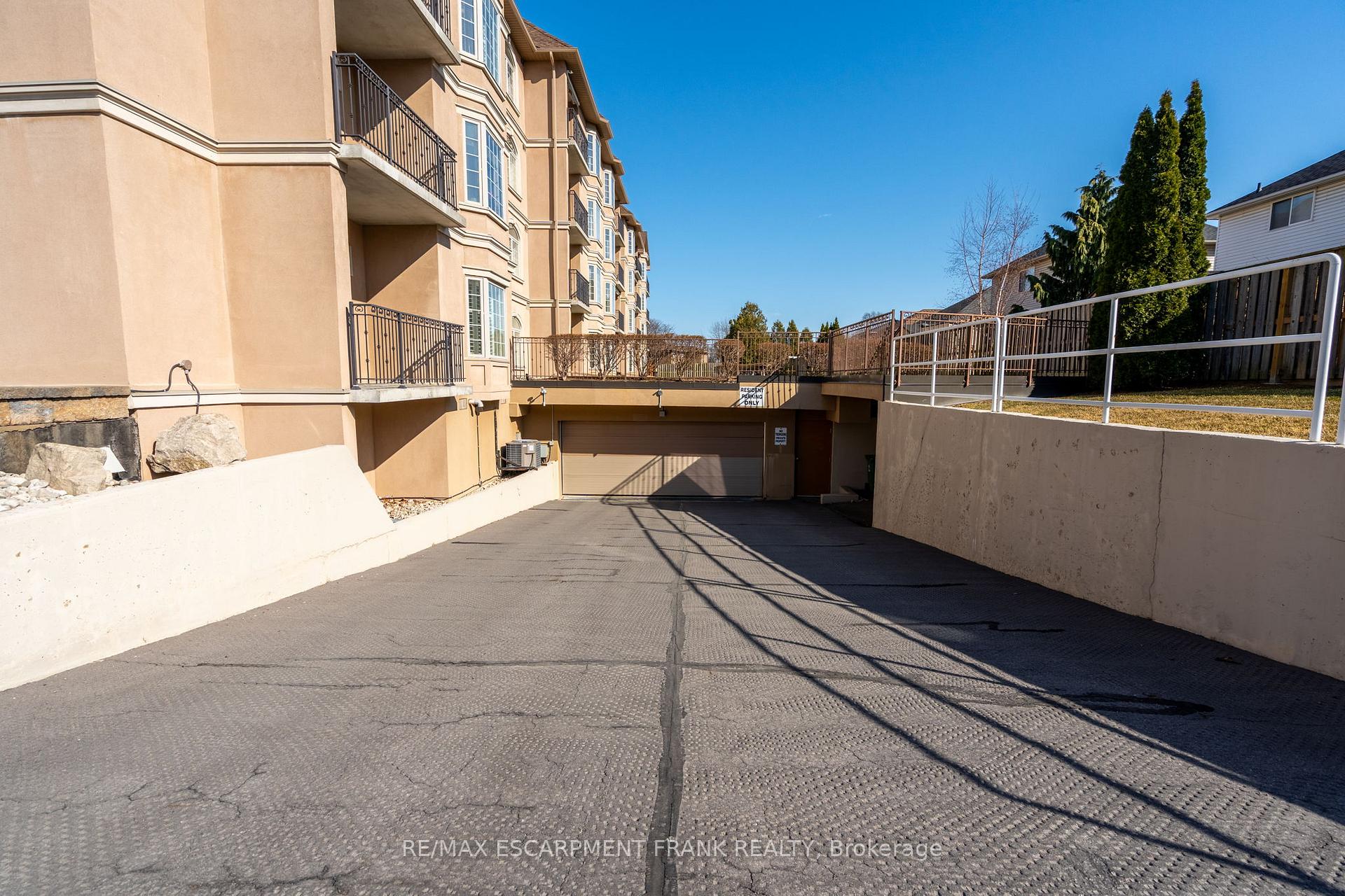 Photo 33 of Unit 309, 908 Mohawk Road E, Hamilton, Huntington — HOMEH