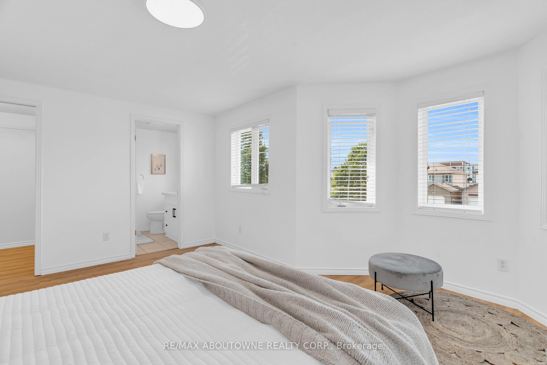 Photo 29 of 11 Bushmills Crescent, Guelph, Willow West/Sugarbush/West Acres — HOMEH