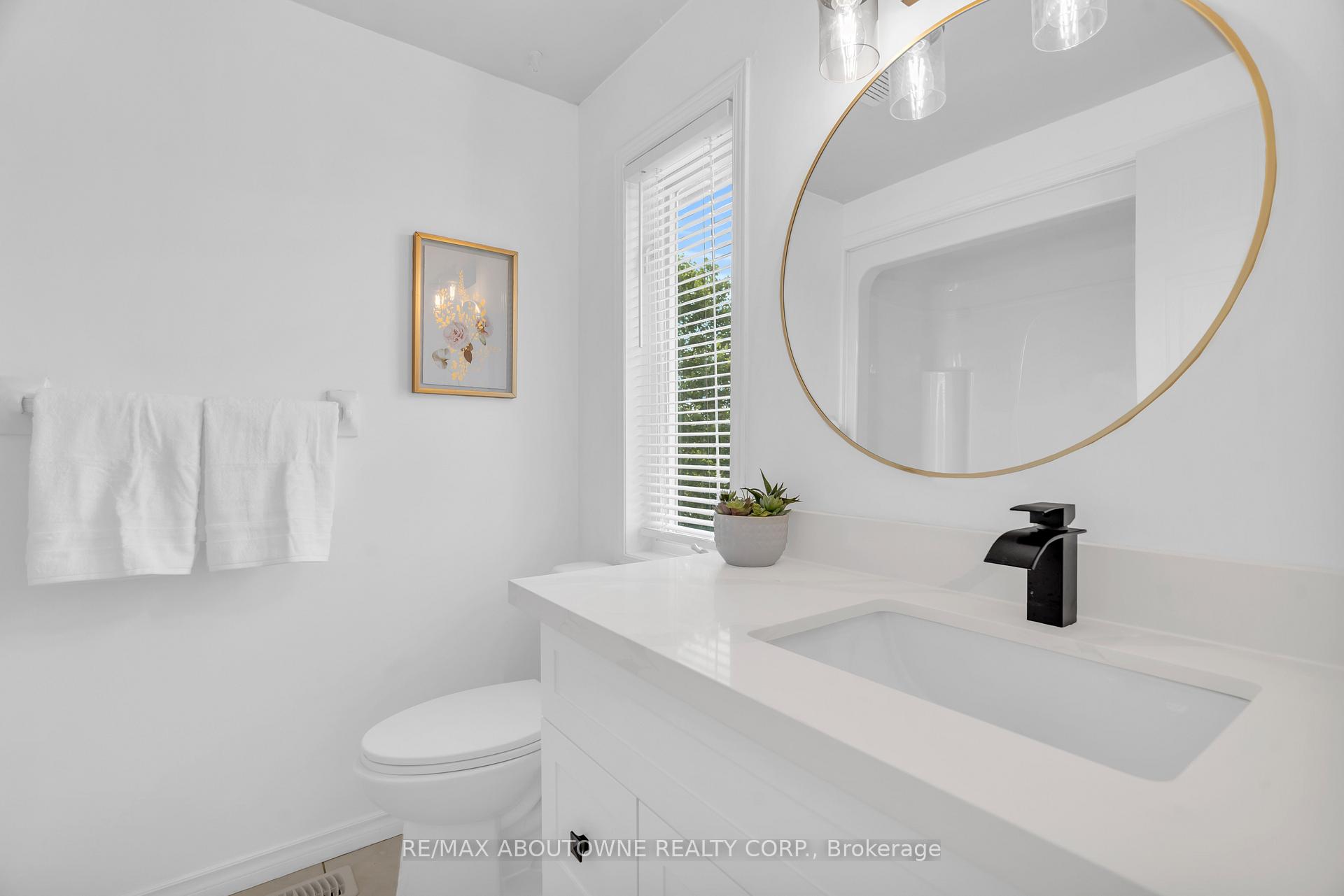 Photo 30 of 11 Bushmills Crescent, Guelph, Willow West/Sugarbush/West Acres — HOMEH