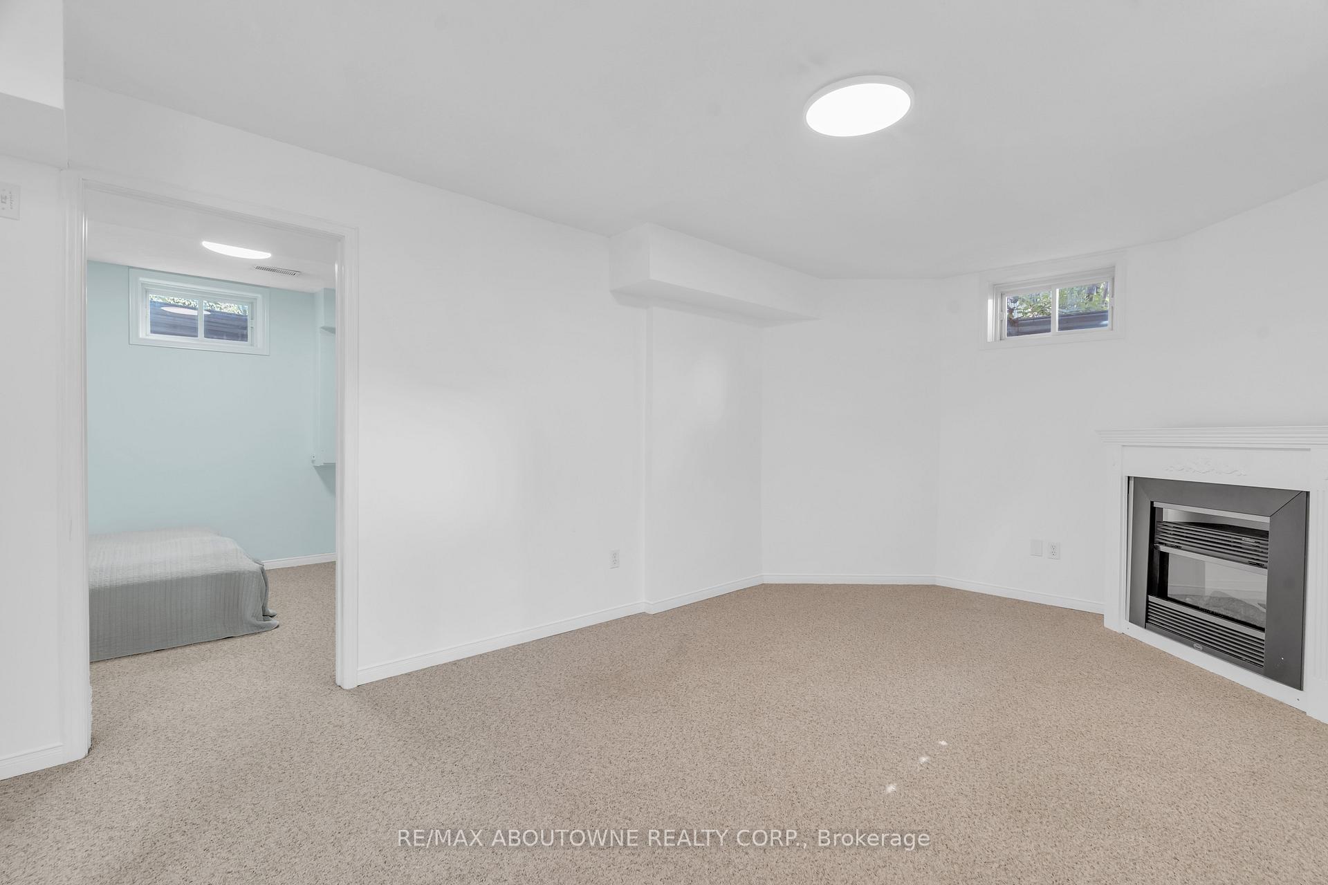 Photo 35 of 11 Bushmills Crescent, Guelph, Willow West/Sugarbush/West Acres — HOMEH
