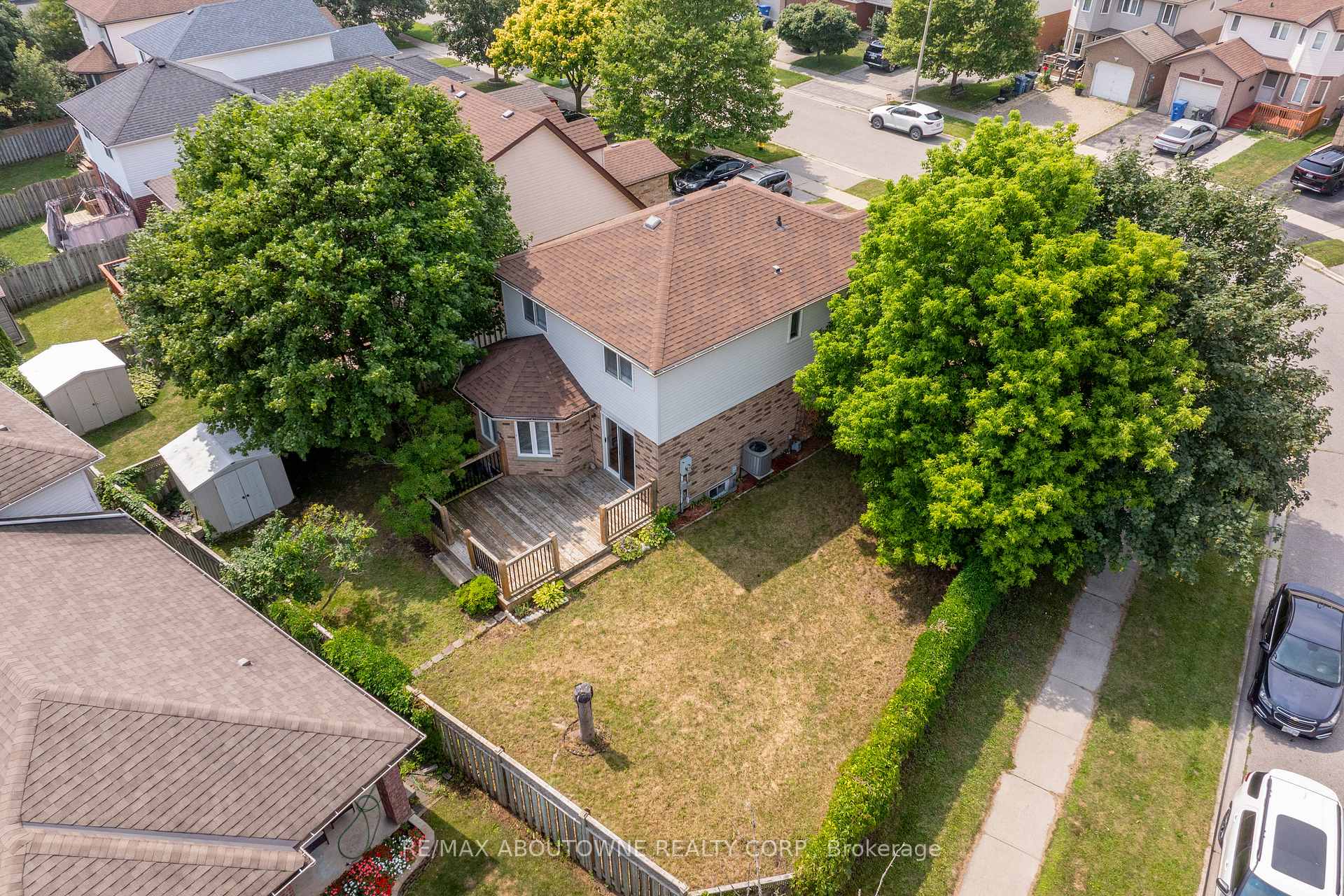 Photo 44 of 11 Bushmills Crescent, Guelph, Willow West/Sugarbush/West Acres — HOMEH